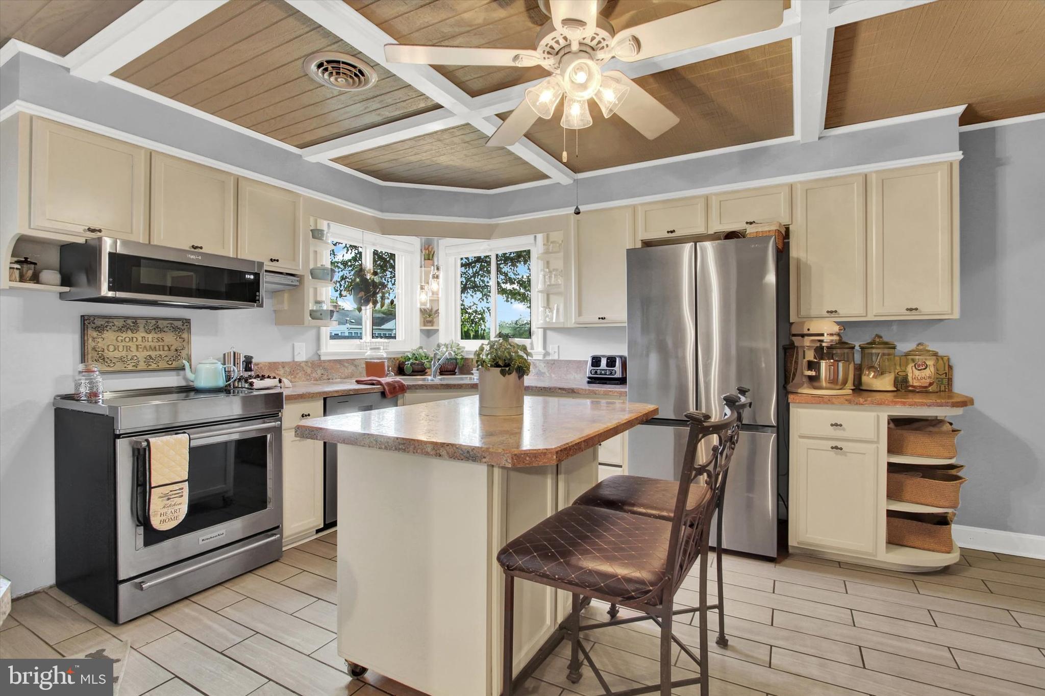 EASTLAND HILLS - Residential