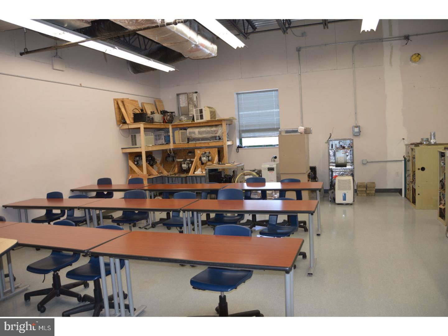 POTTSVILLE - Commercial Sale