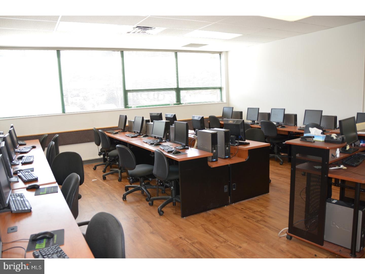 POTTSVILLE - Commercial Sale