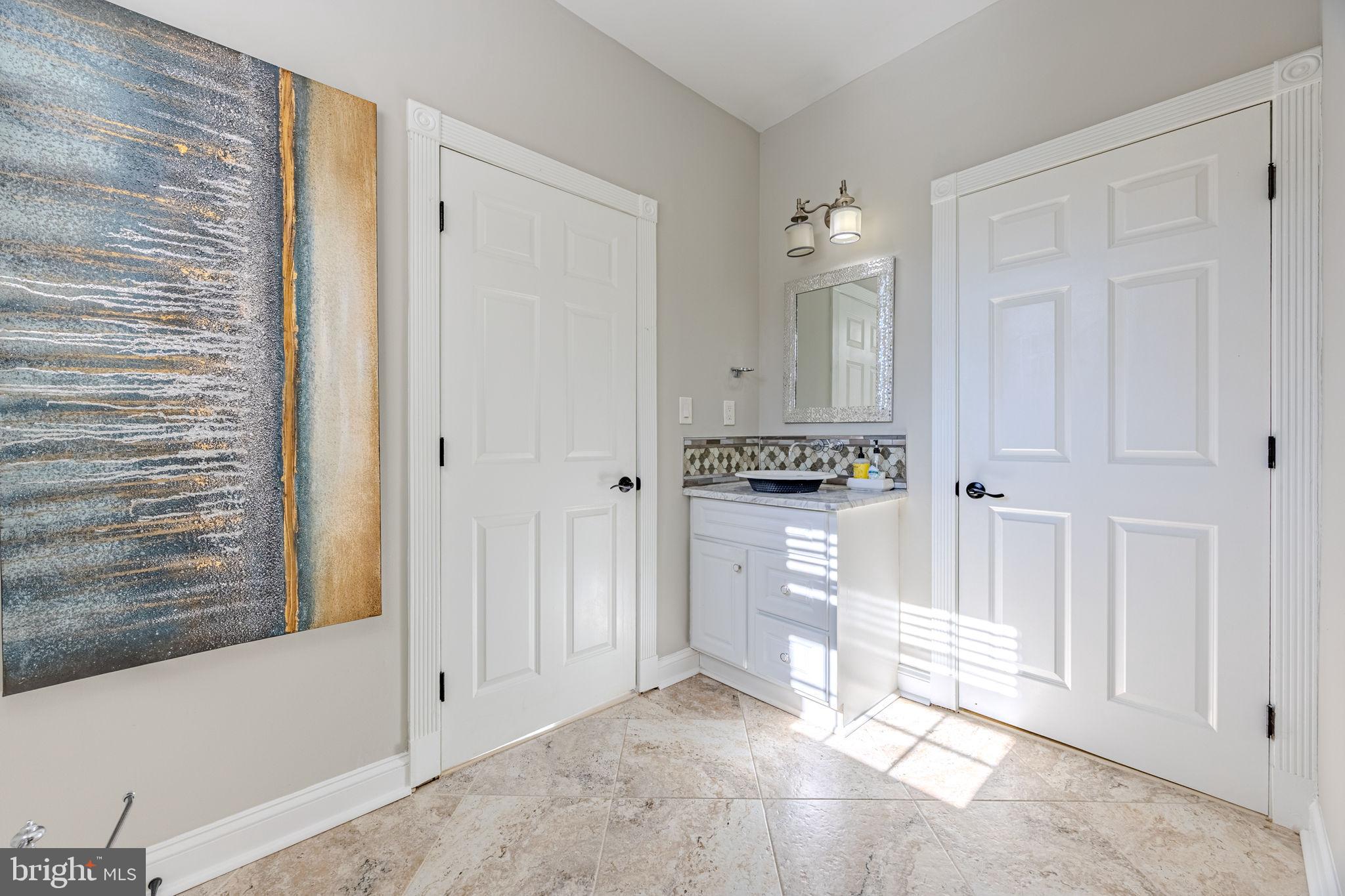 LAKE MANASSAS - Residential