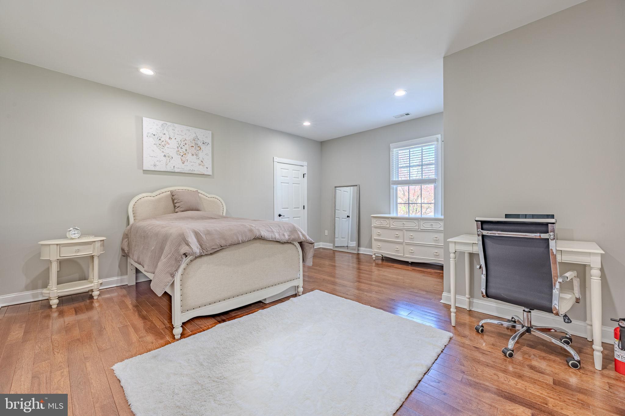 LAKE MANASSAS - Residential