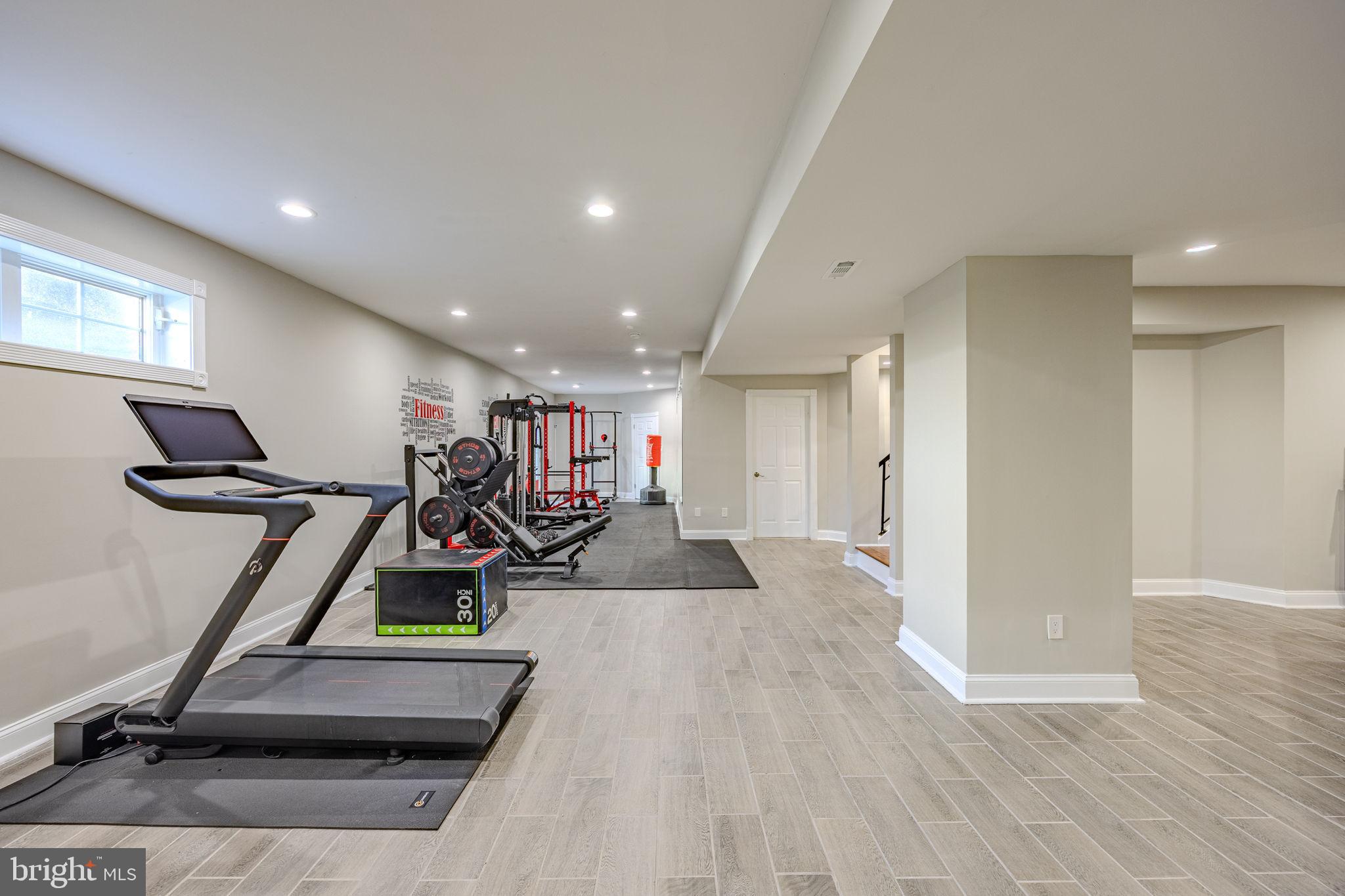 LAKE MANASSAS - Residential