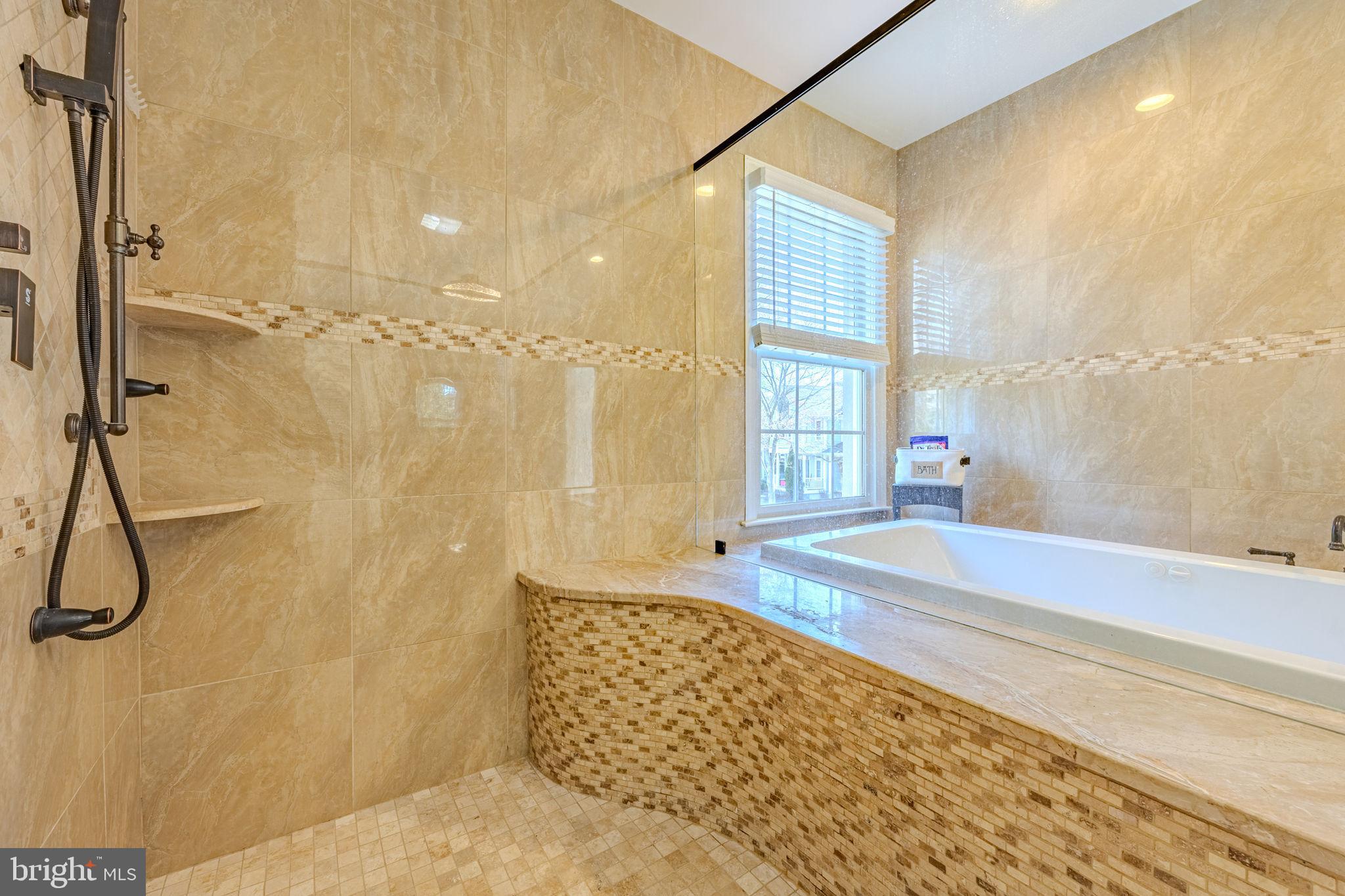 LAKE MANASSAS - Residential