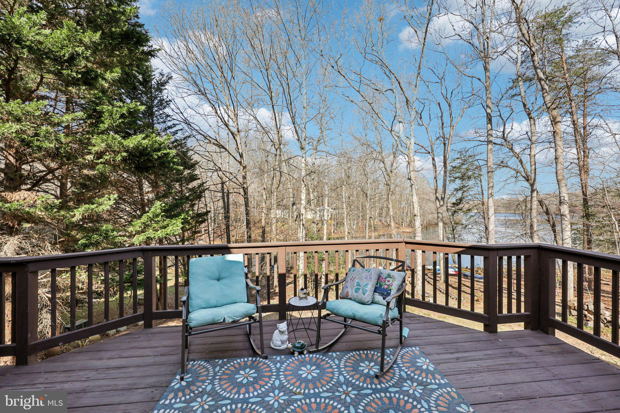 LAKE WILDERNESS - Residential