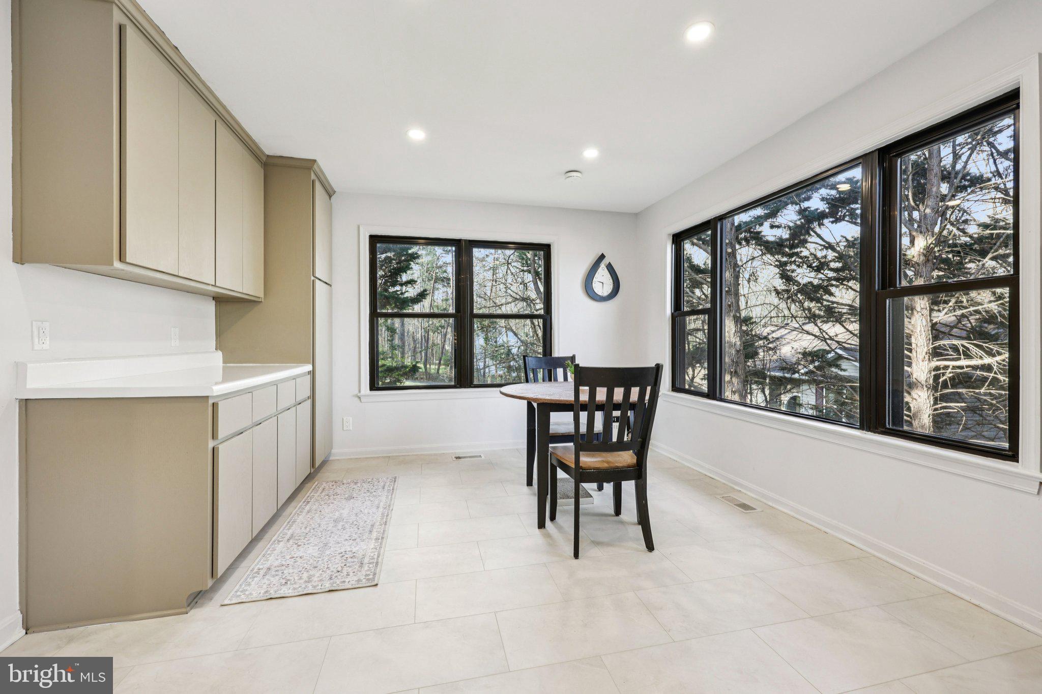 LAKE WILDERNESS - Residential