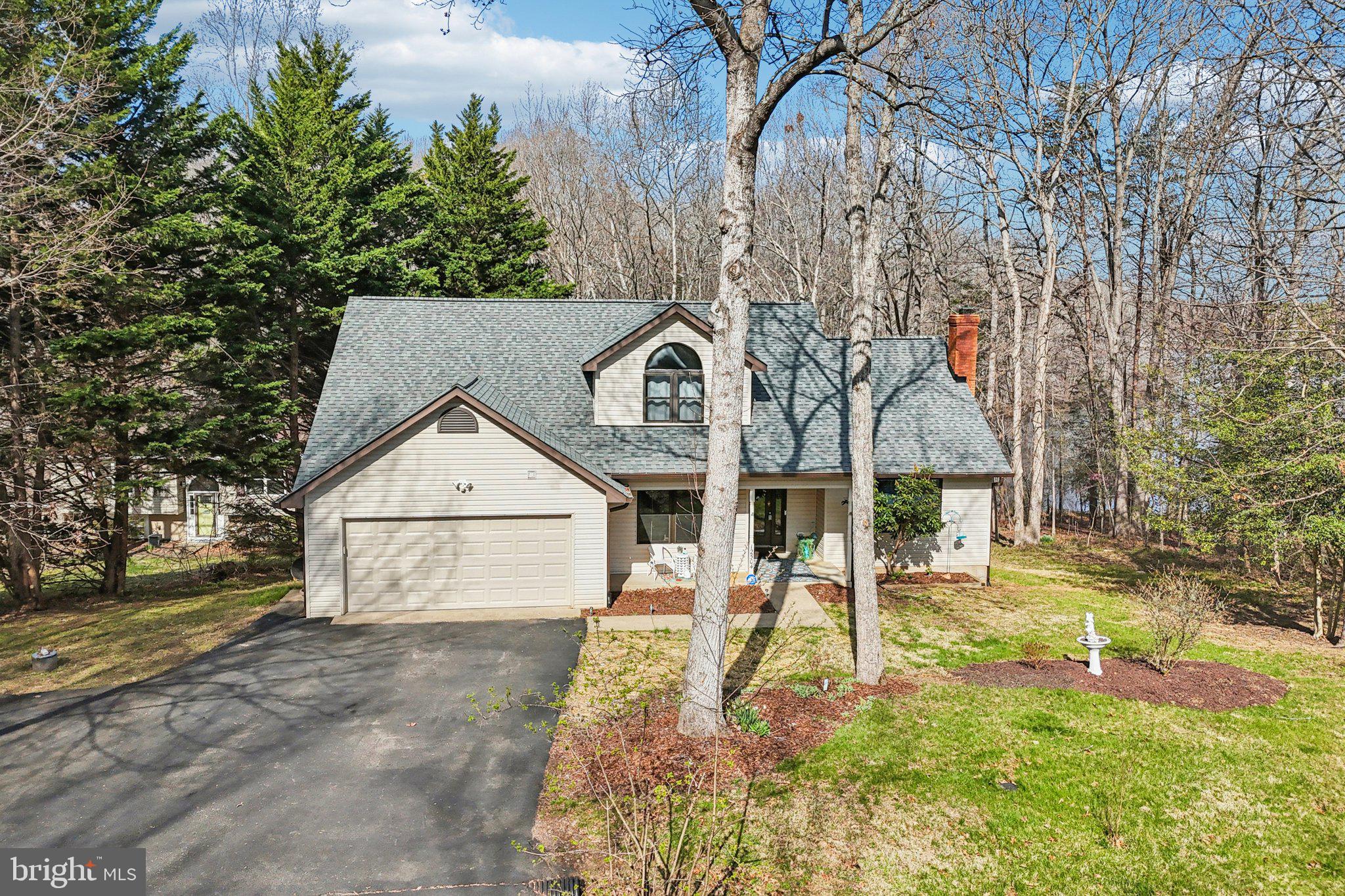 LAKE WILDERNESS - Residential