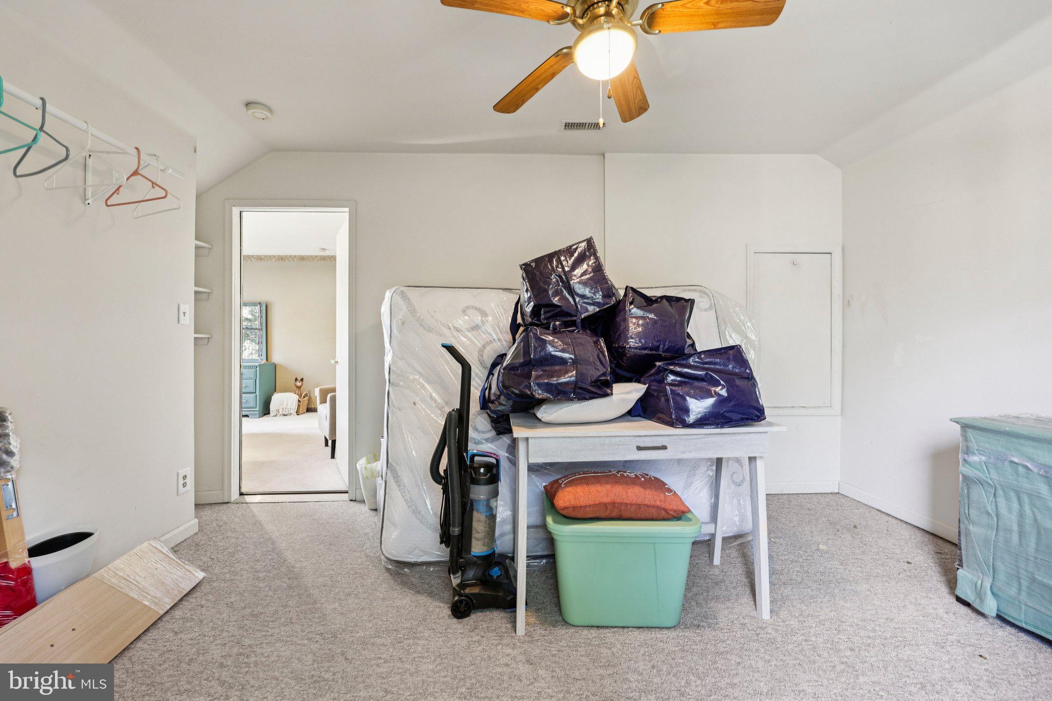 LAKE WILDERNESS - Residential