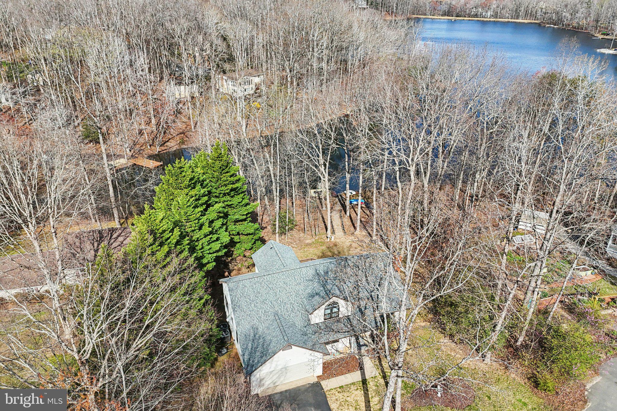 LAKE WILDERNESS - Residential