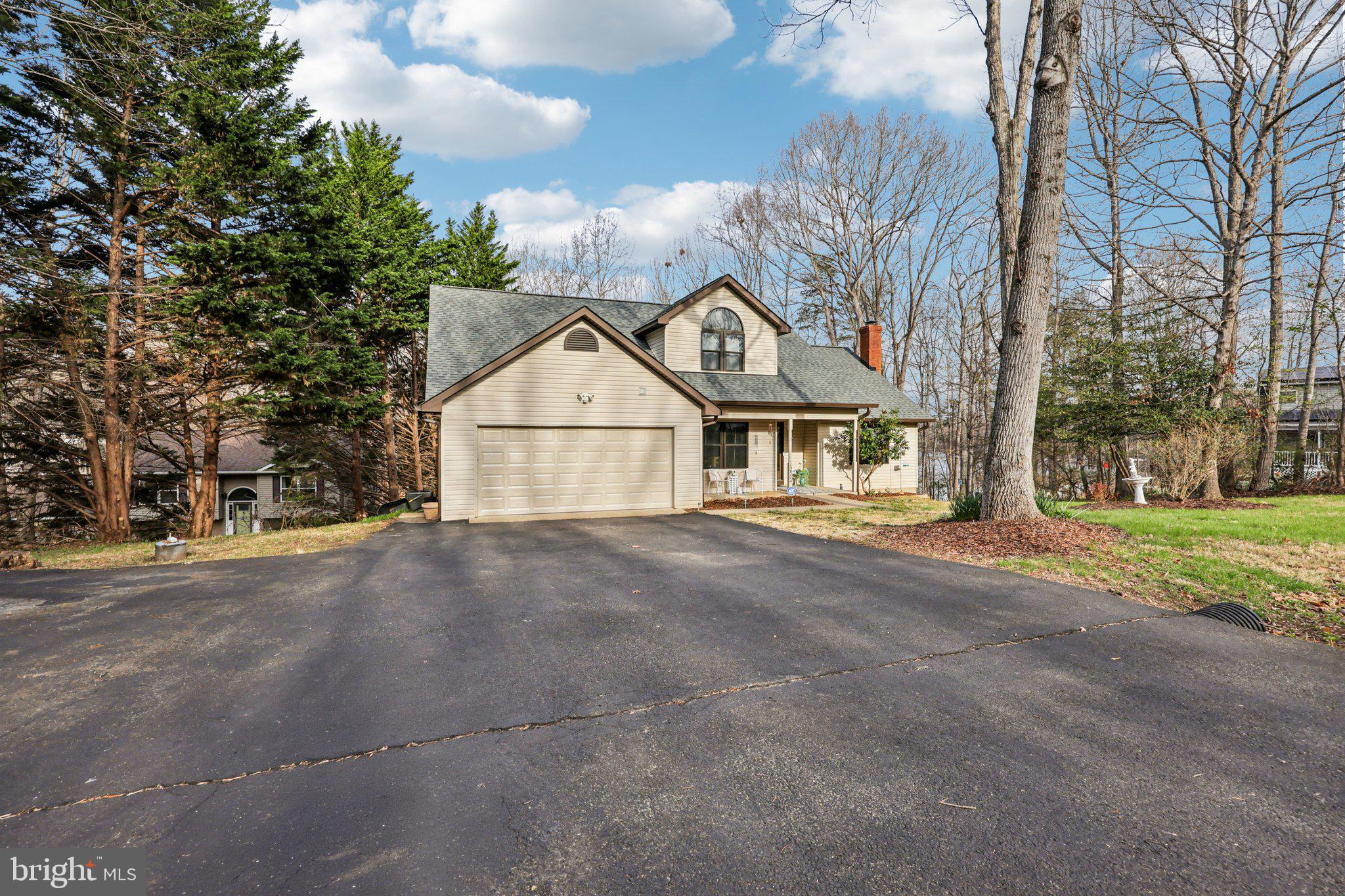 LAKE WILDERNESS - Residential