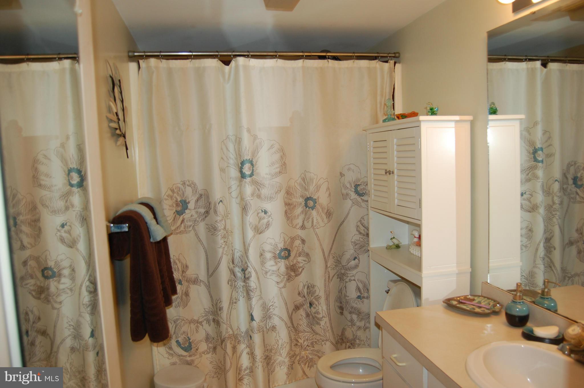 RIVERRUN CONDOS - Residential