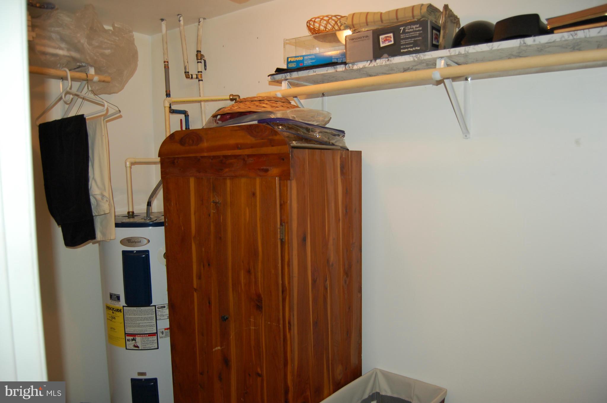 RIVERRUN CONDOS - Residential