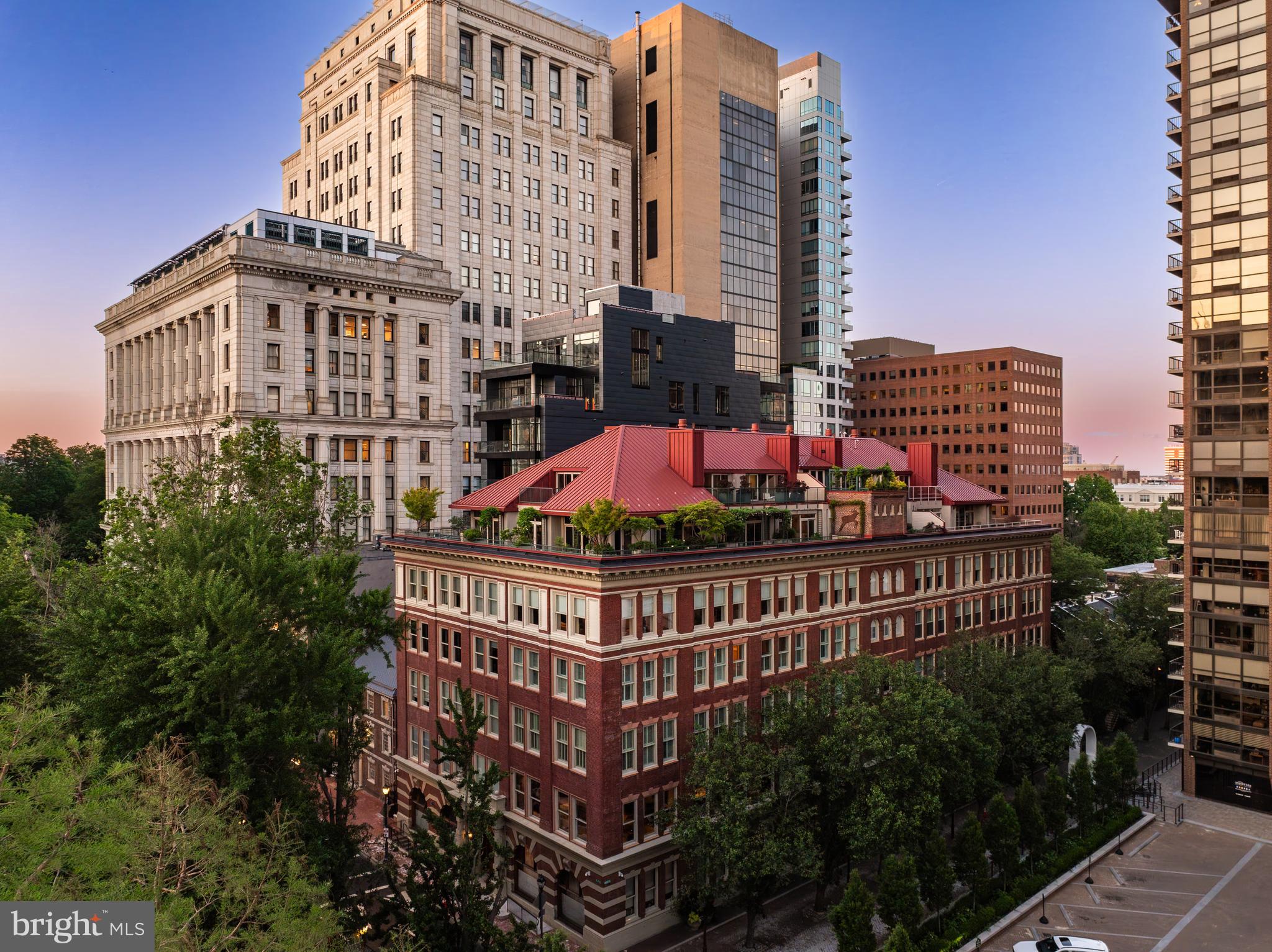 WASHINGTON SQ - Residential