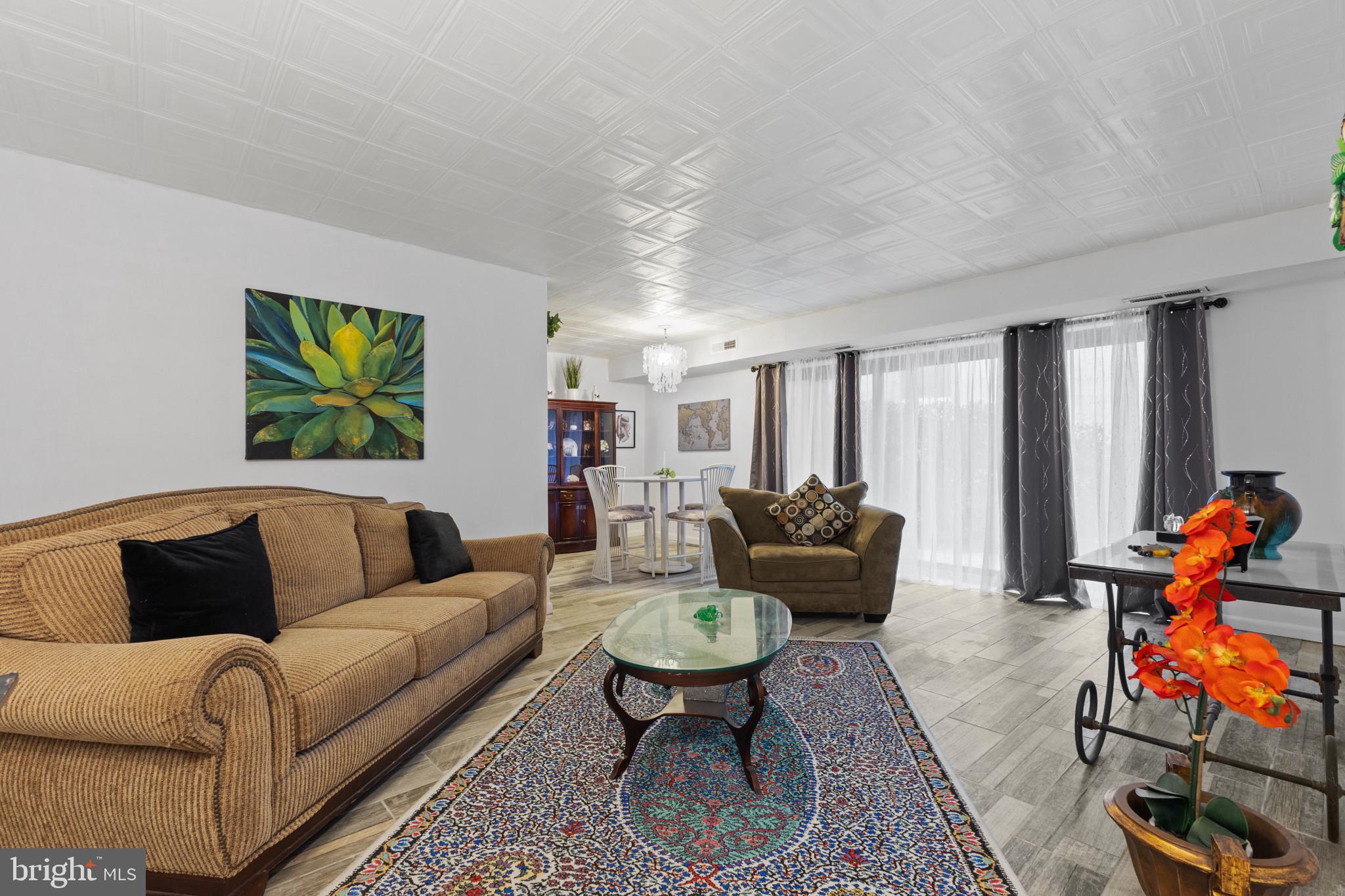 6143 LEESBURG PIKE 104