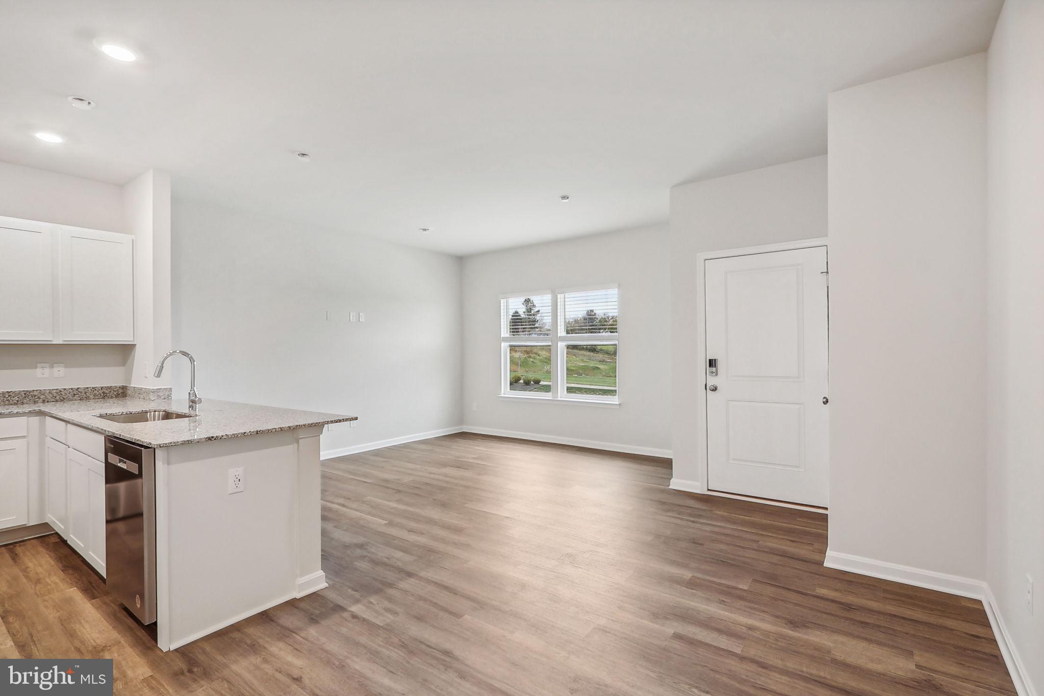 RETREAT AT WINDING CREEK - Residential