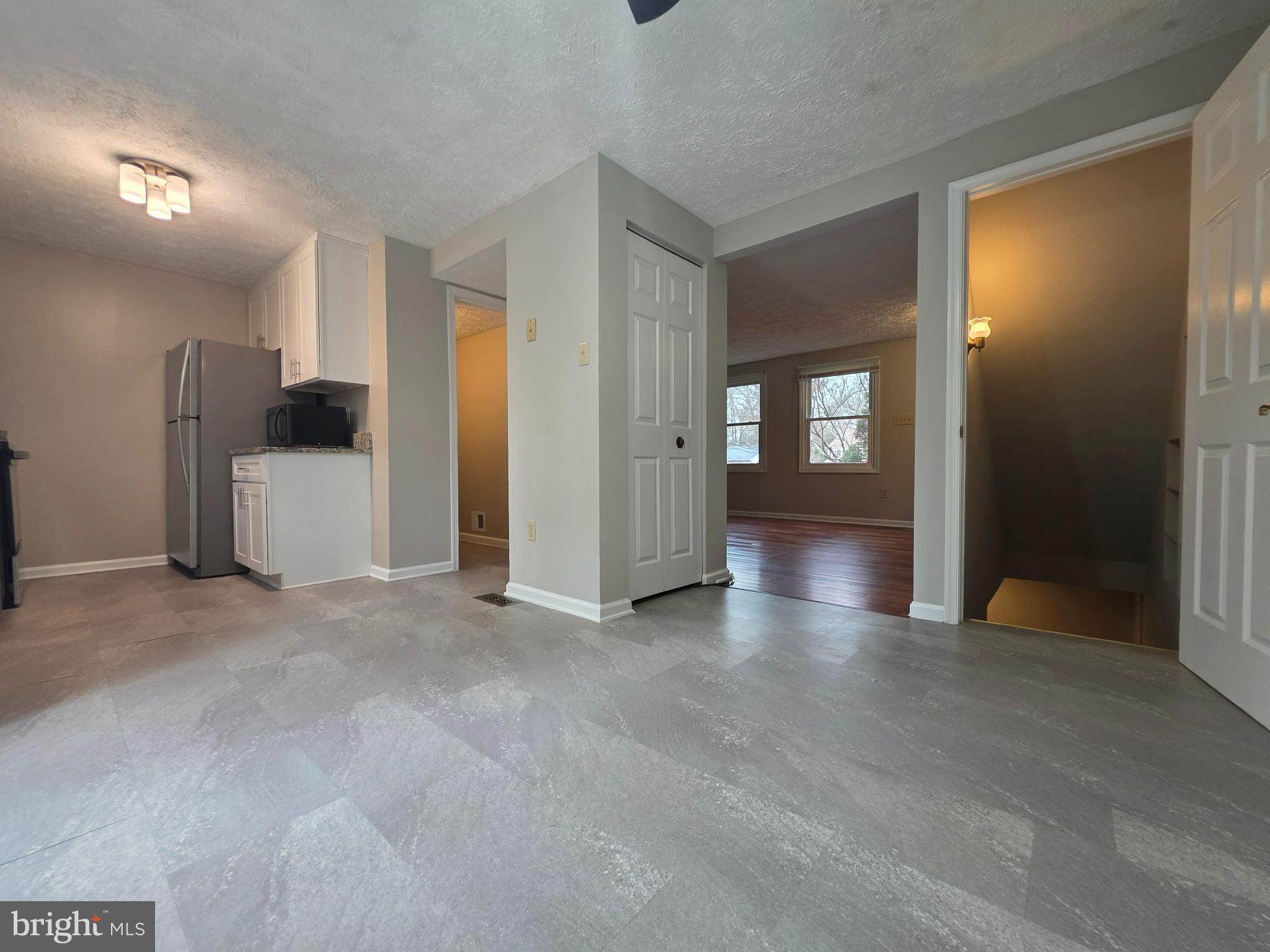 23 DUFIEF COURT