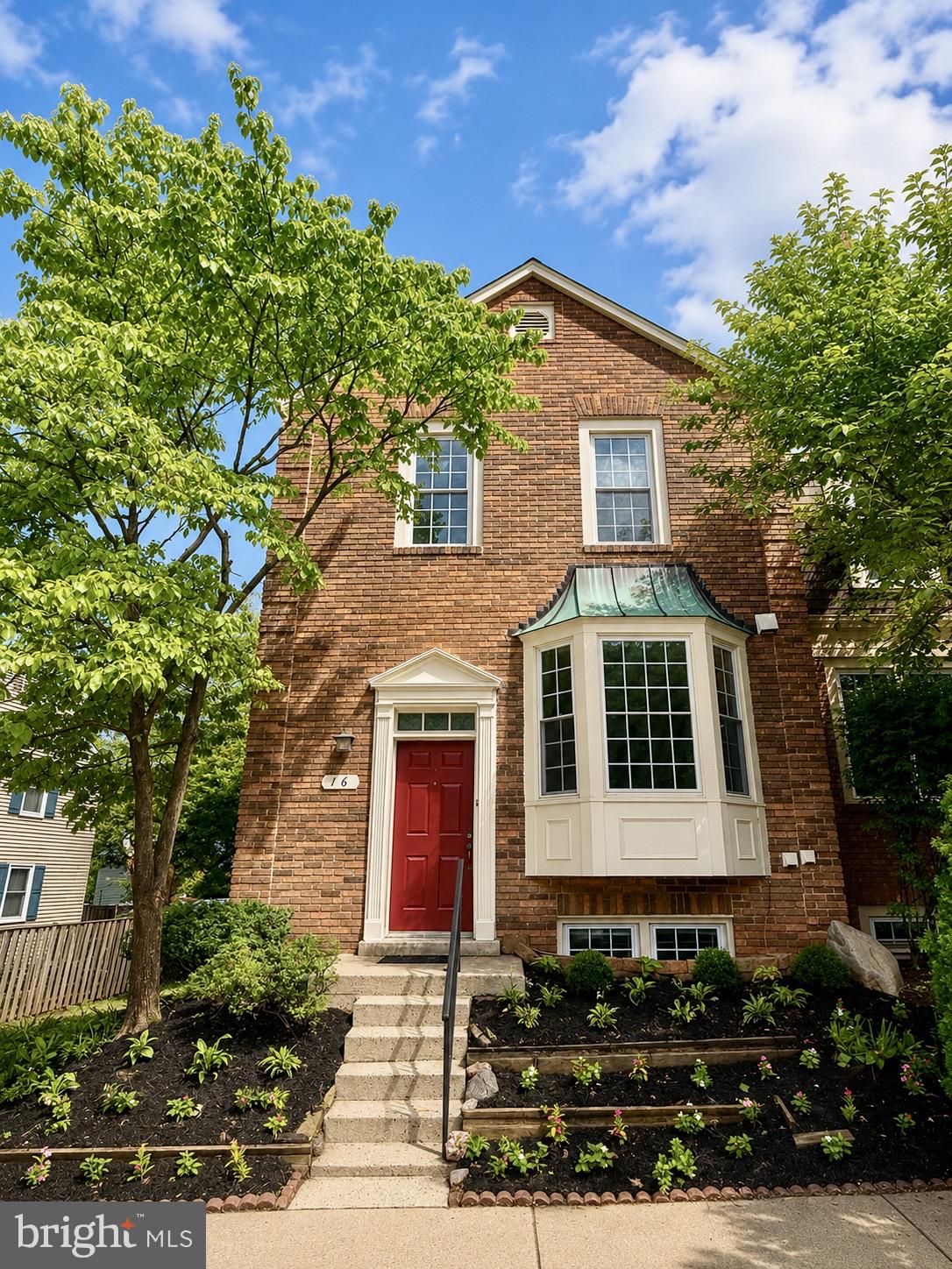 16 RITCHFIELD COURT