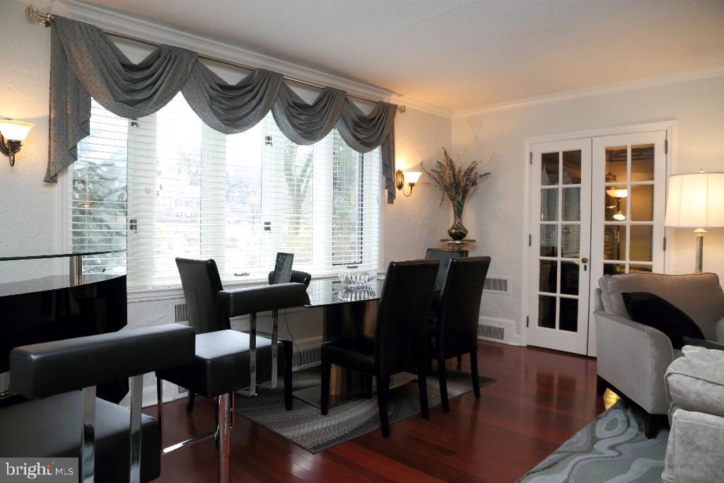 SCHOOL LANE HILLS - Residential