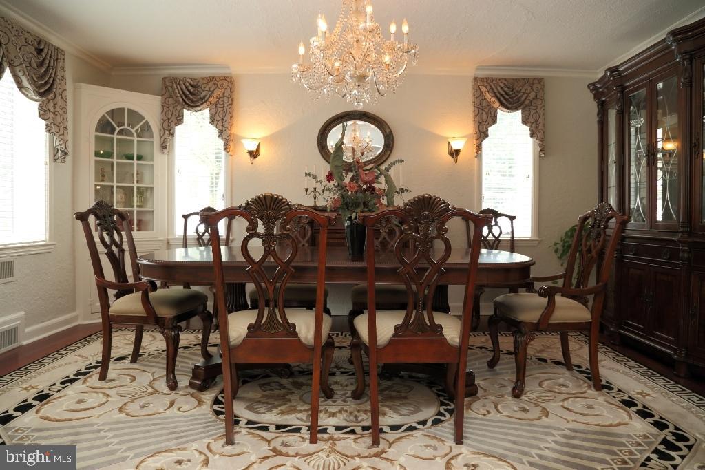 SCHOOL LANE HILLS - Residential