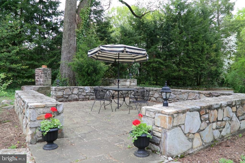 SCHOOL LANE HILLS - Residential