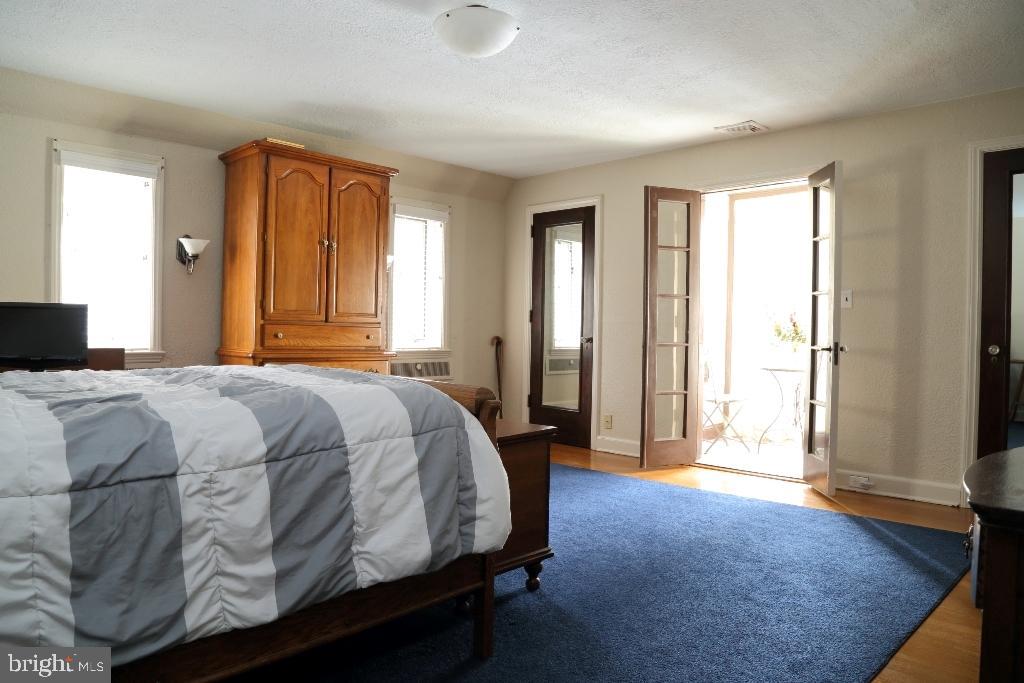 SCHOOL LANE HILLS - Residential