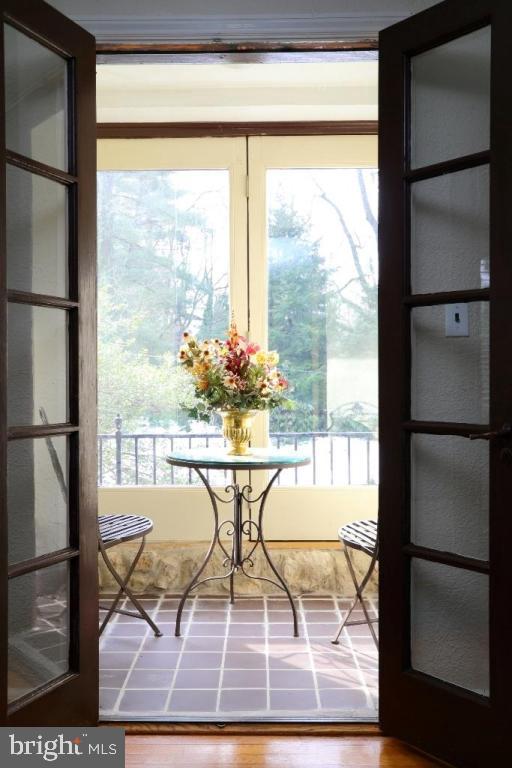 SCHOOL LANE HILLS - Residential