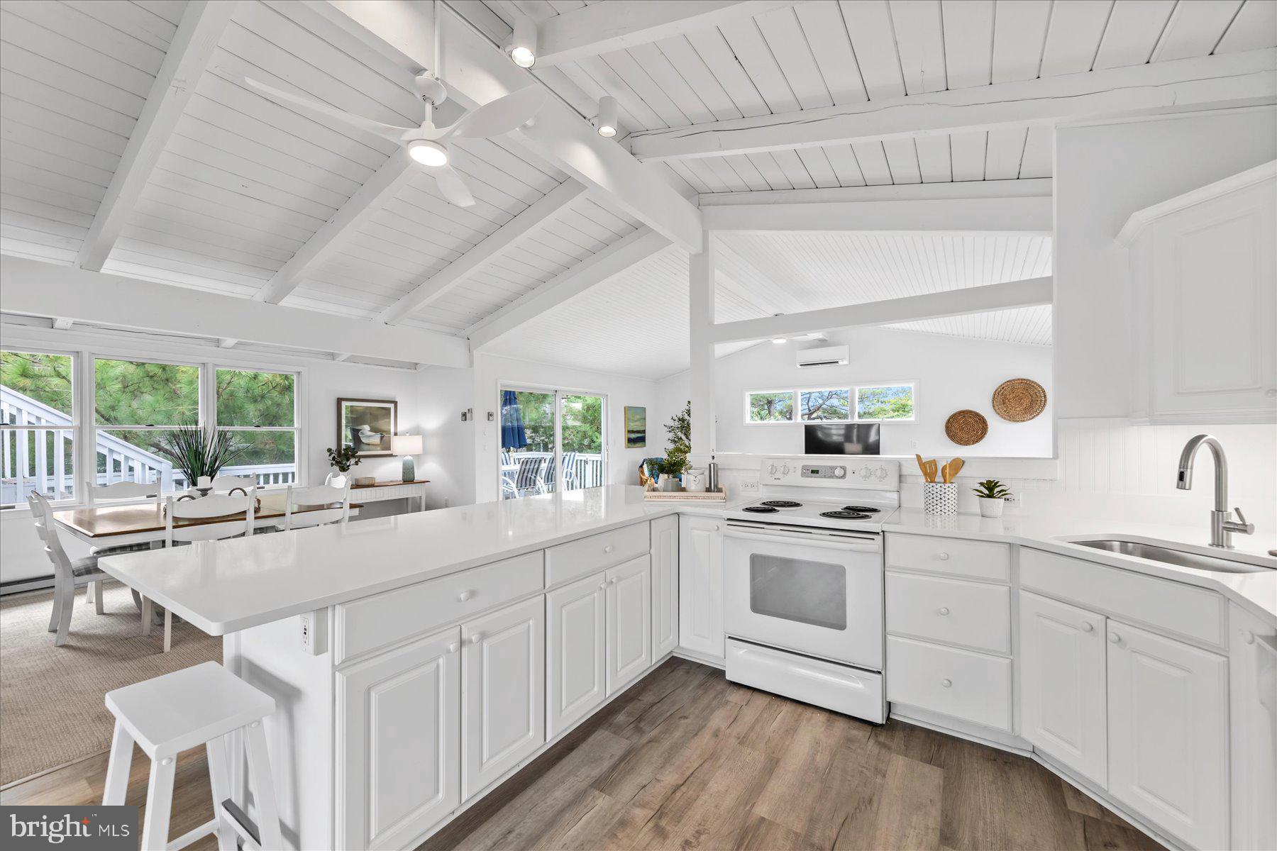 OCEAN VILLAGE - Residential