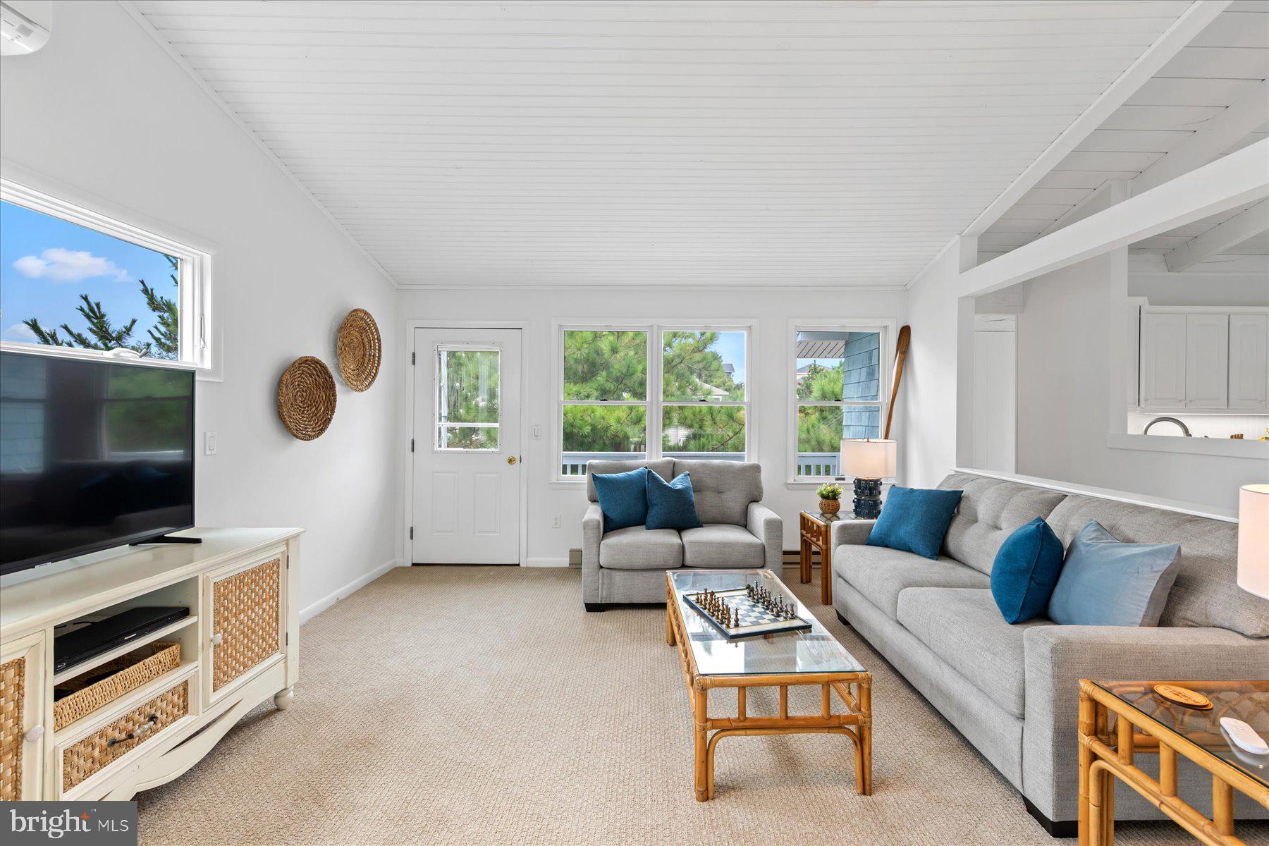 OCEAN VILLAGE - Residential