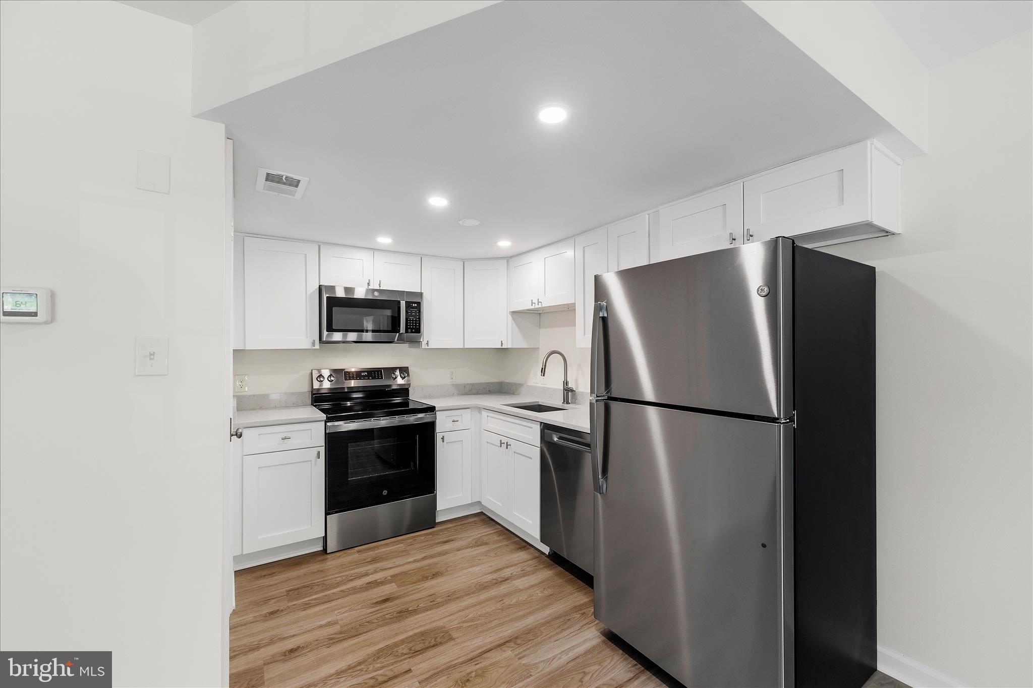 NORTH PORT CONDO - Residential