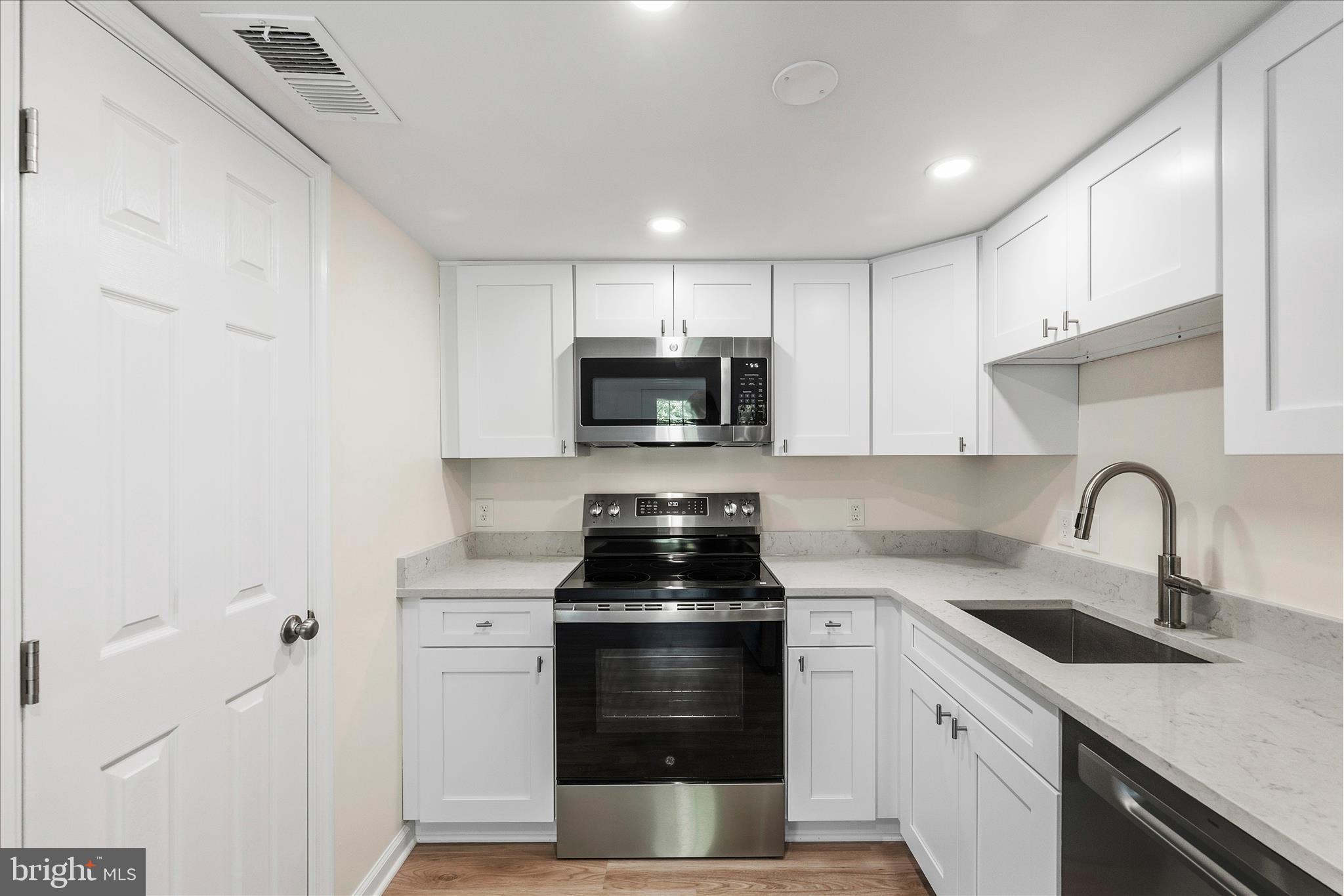 NORTH PORT CONDO - Residential