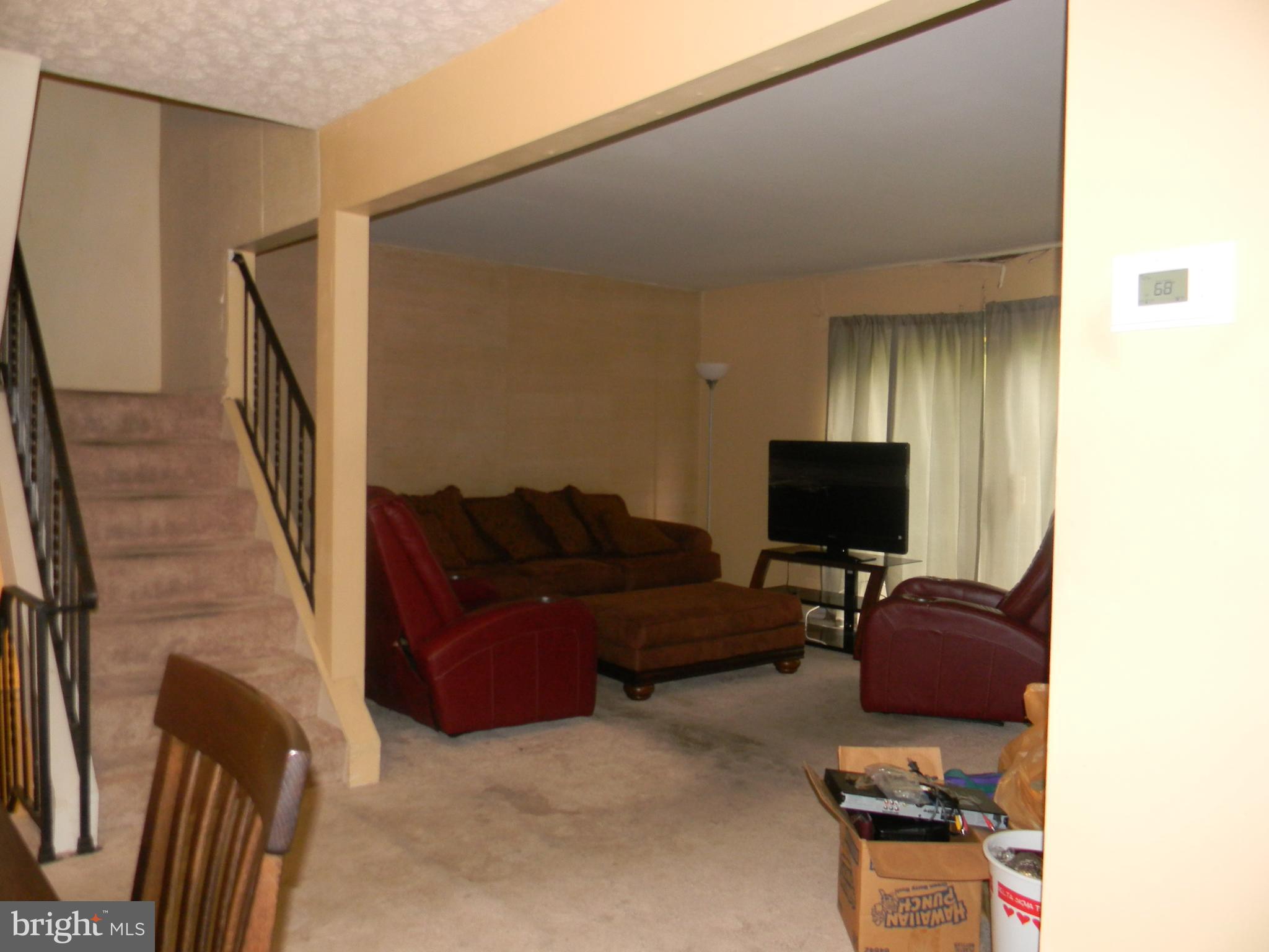 WINDSOR  MILL - Residential