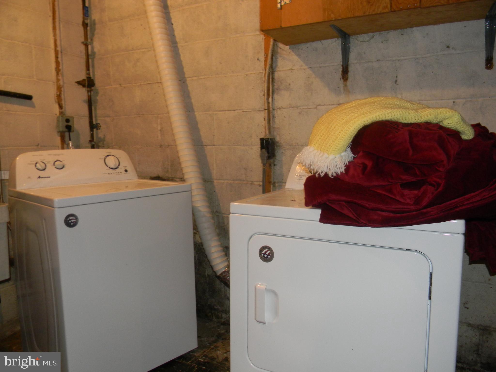 WINDSOR  MILL - Residential