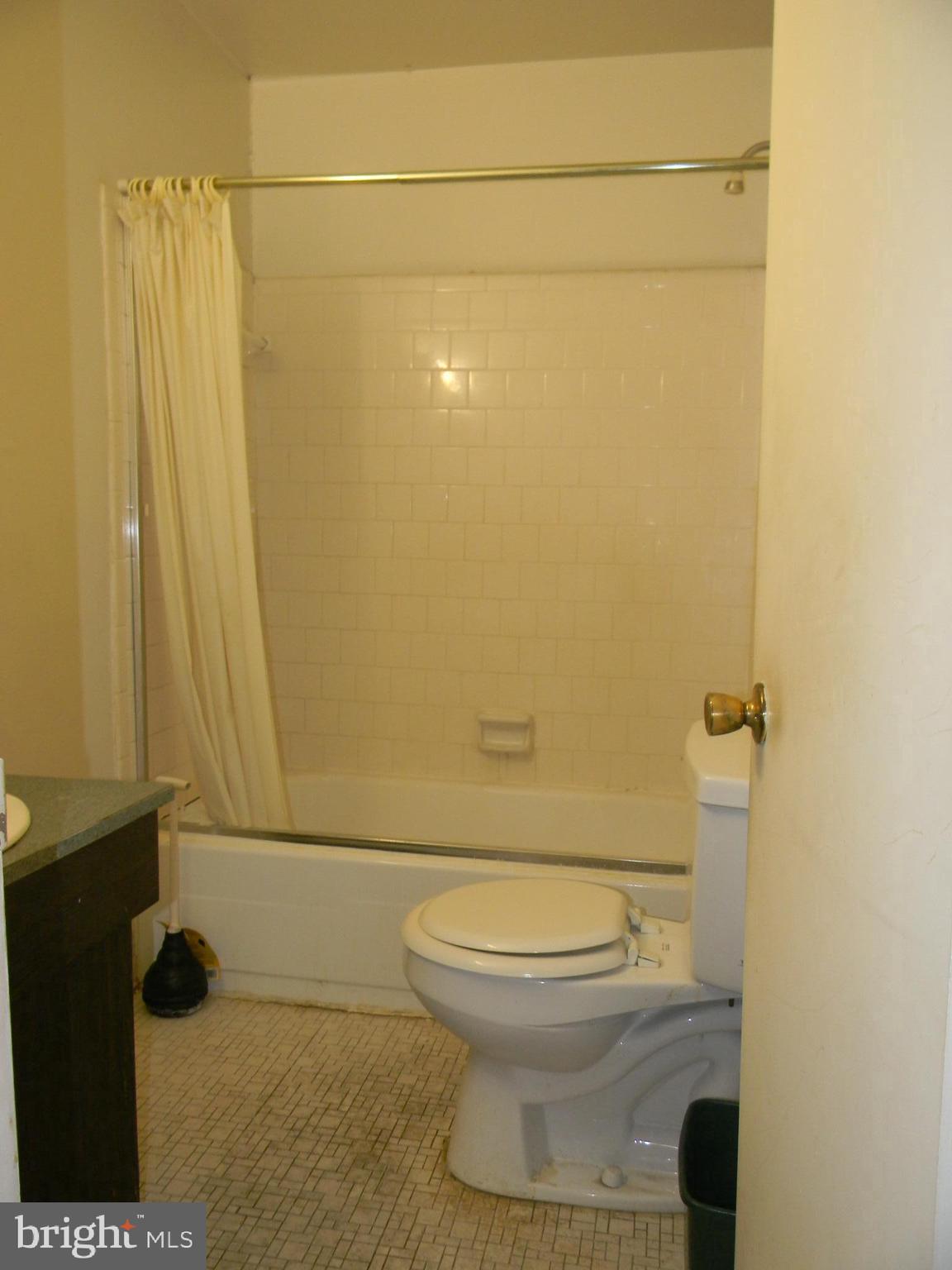 WINDSOR  MILL - Residential