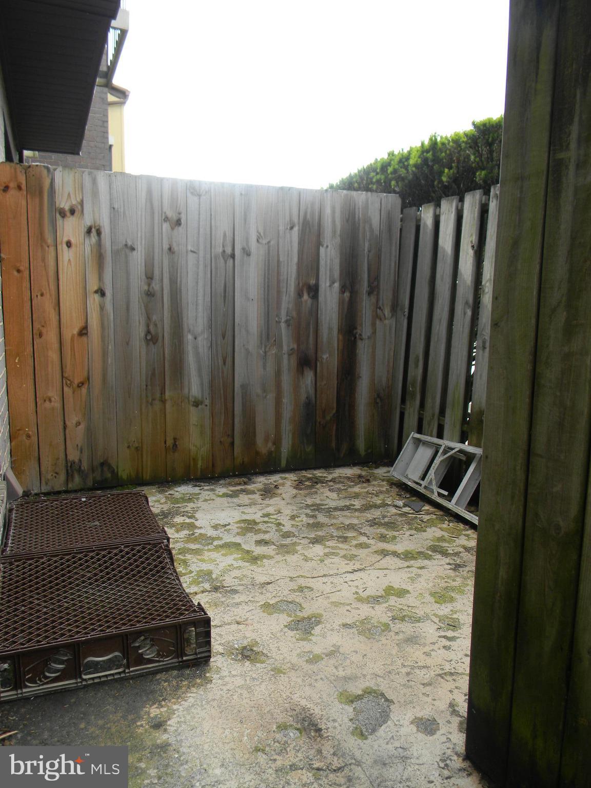 WINDSOR  MILL - Residential