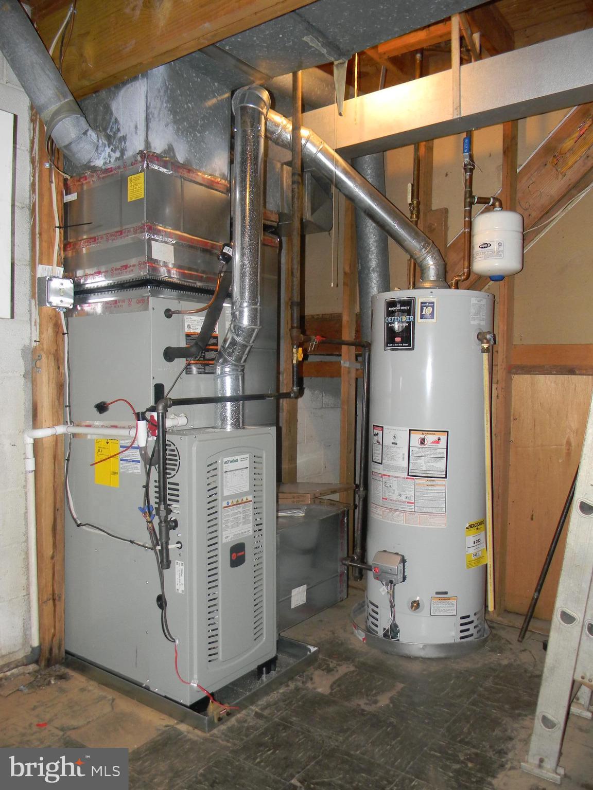 WINDSOR  MILL - Residential