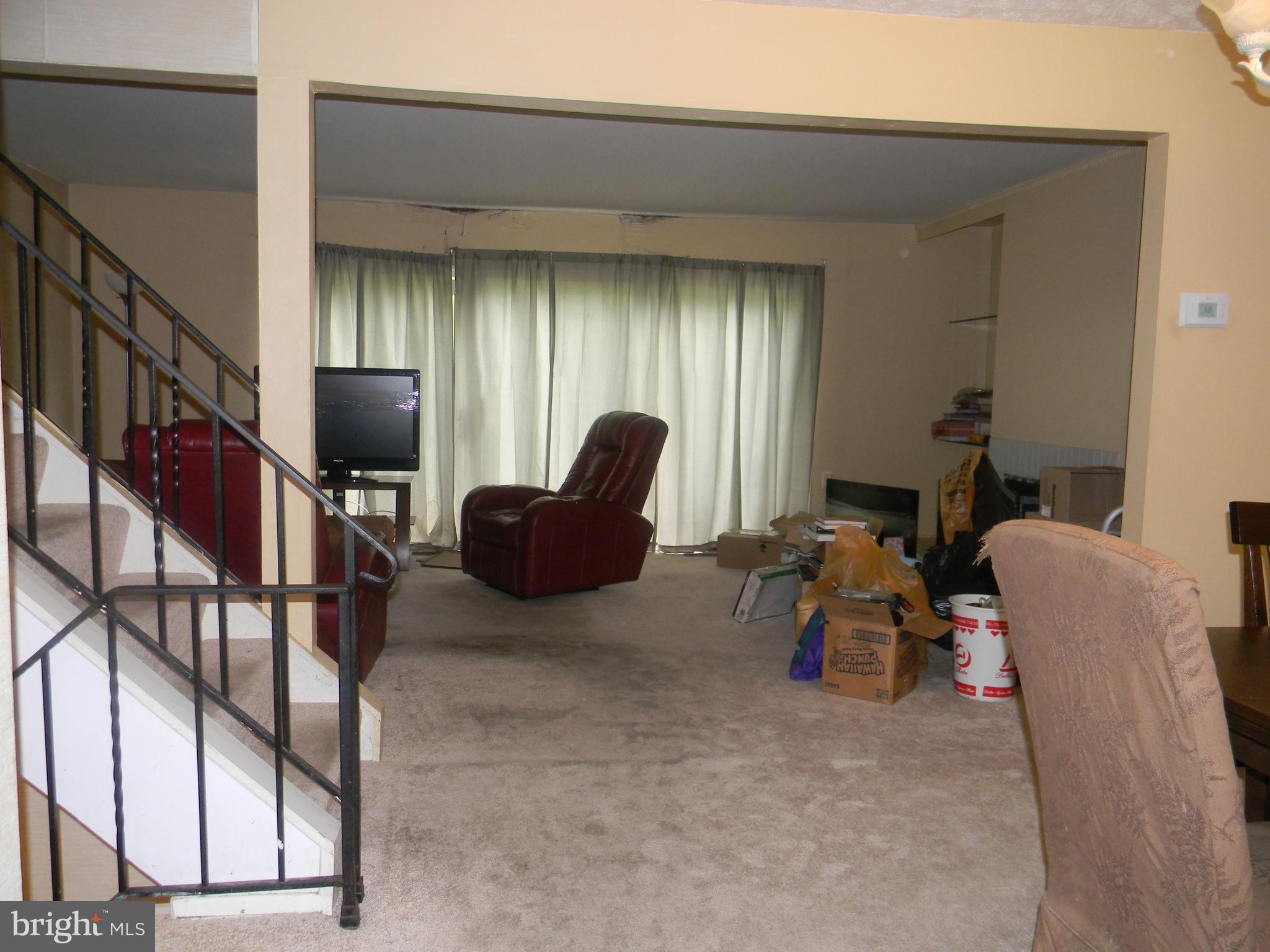 WINDSOR  MILL - Residential