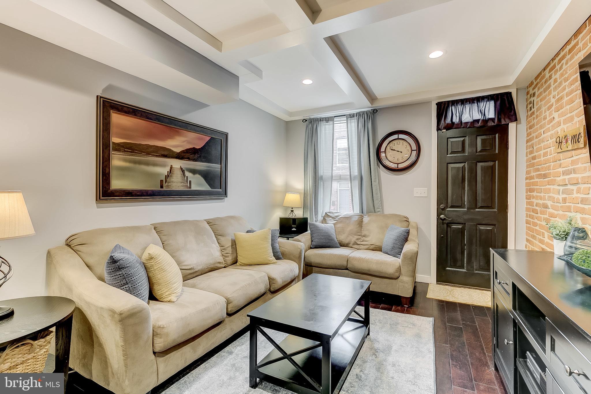 LOCUST POINT - Residential Lease