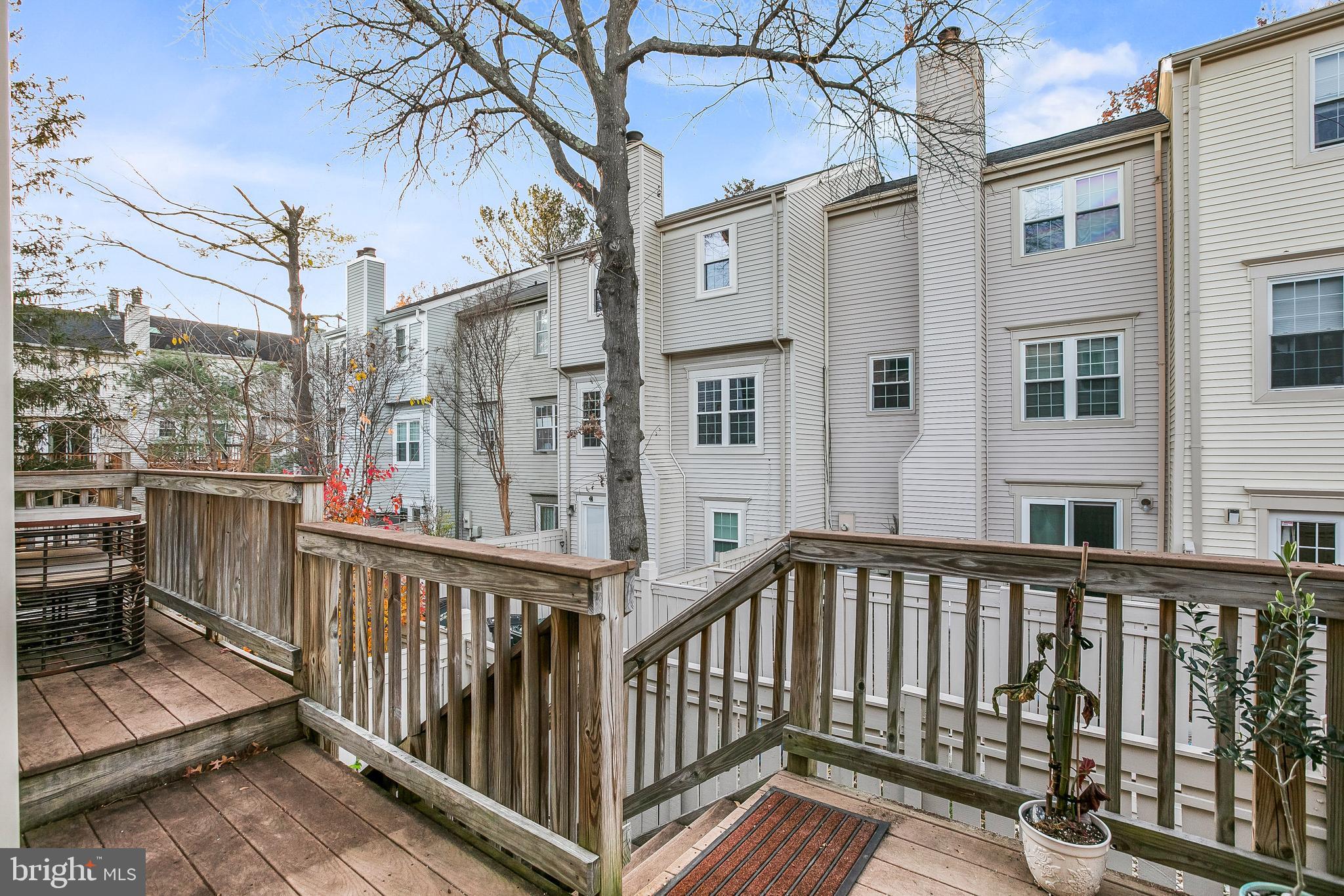 HUNTERS WOODS - Residential