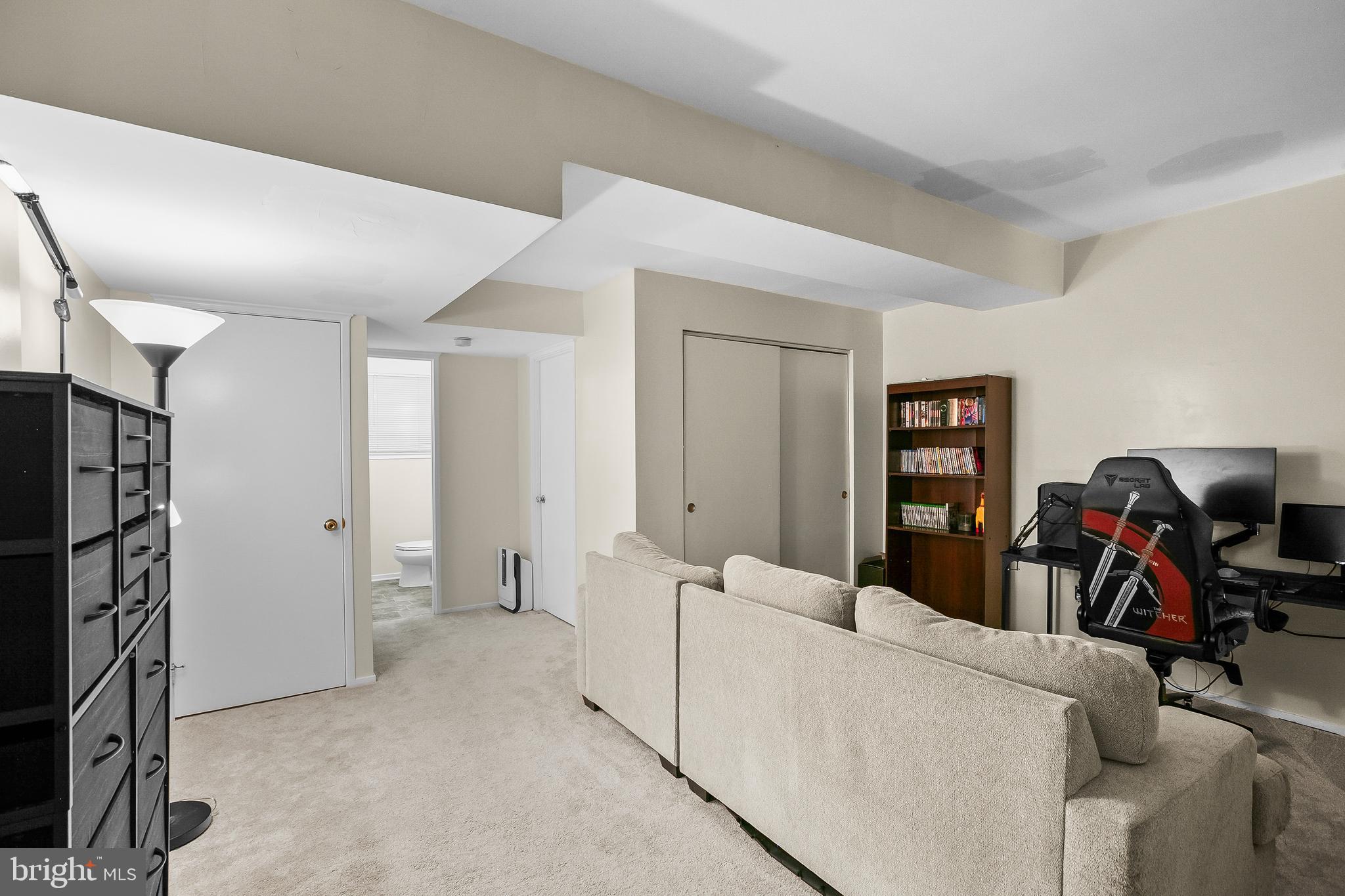 HUNTERS WOODS - Residential