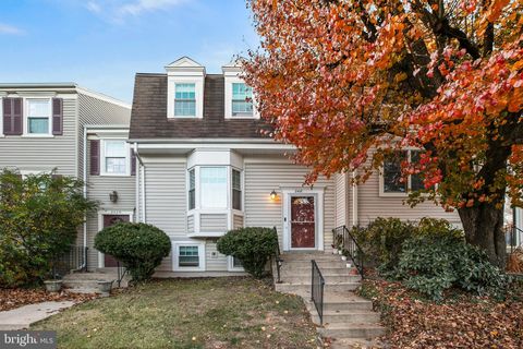 2418 RIDGEHAMPTON COURT RESTON VA 20191