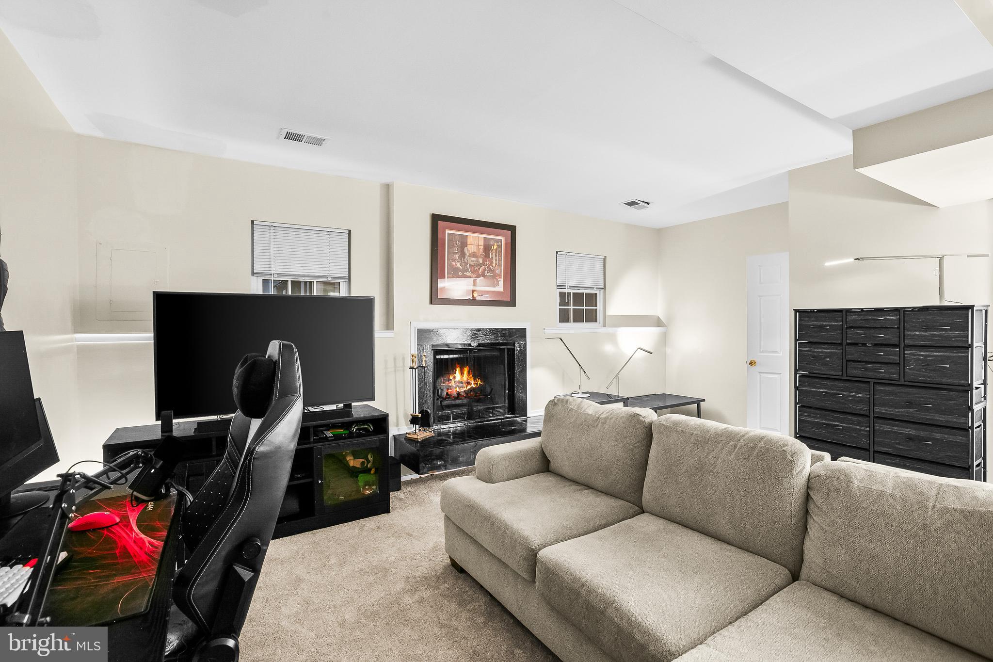 HUNTERS WOODS - Residential