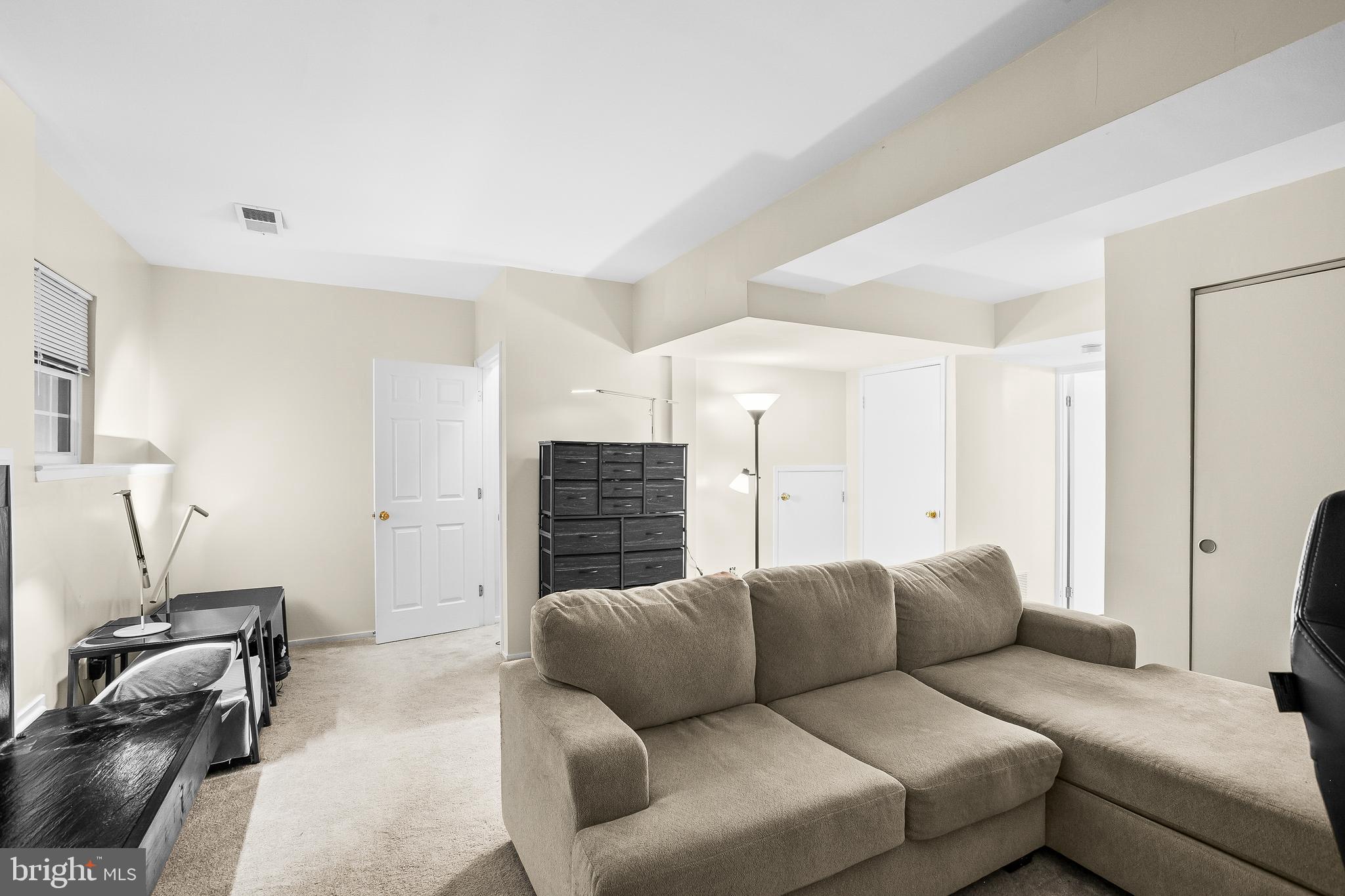 HUNTERS WOODS - Residential