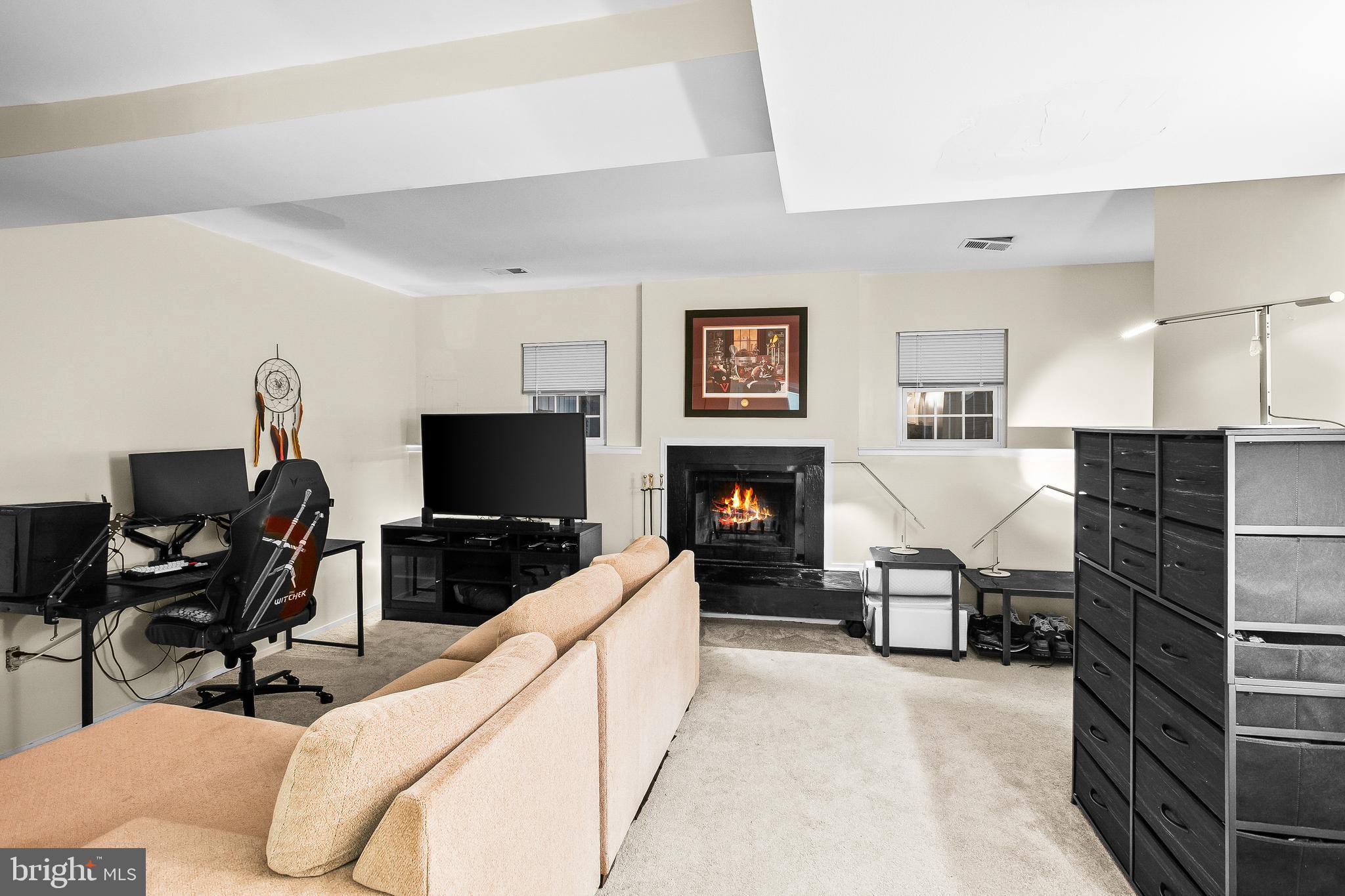 HUNTERS WOODS - Residential