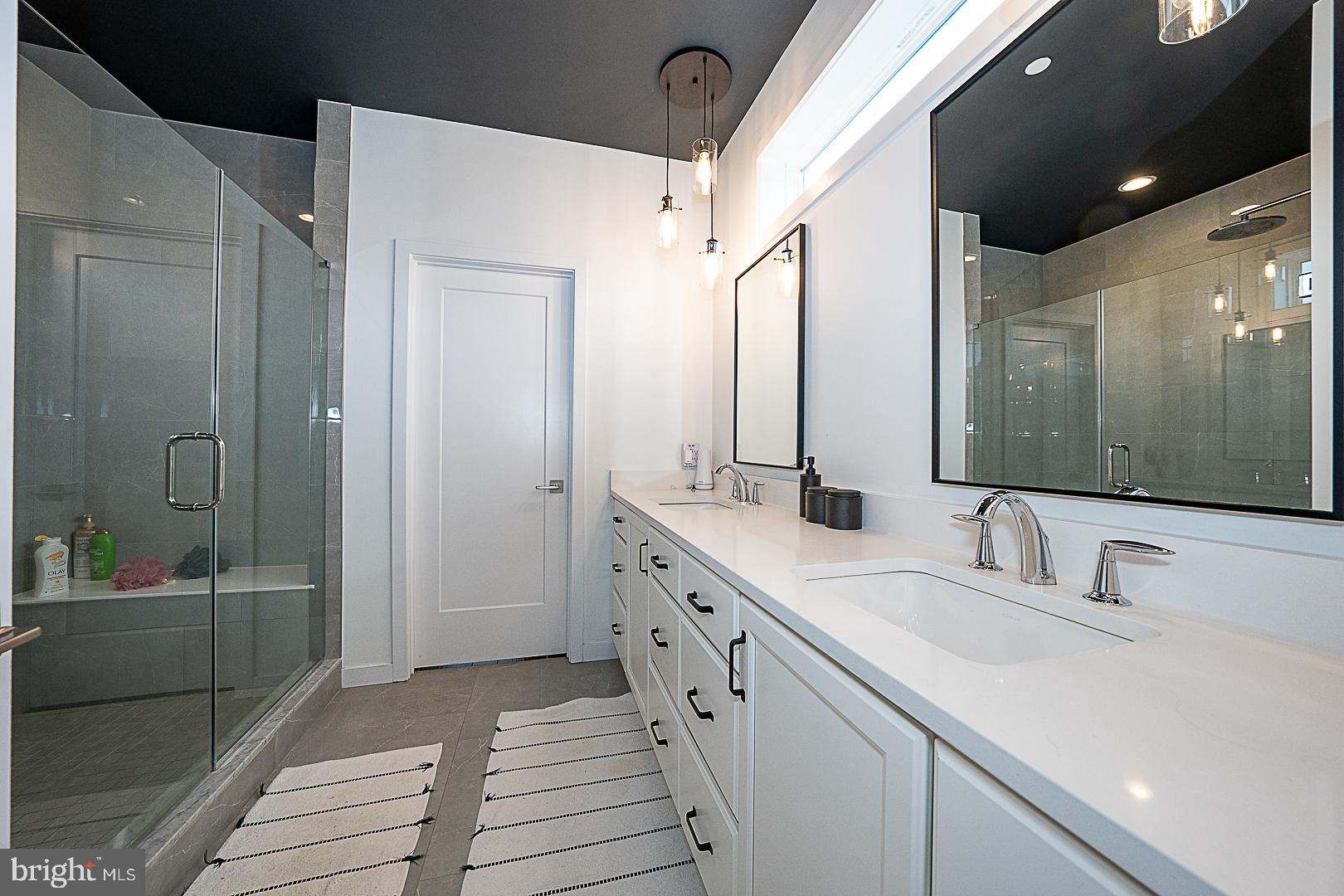 RESERVE AT CENTER SQUARE - Residential