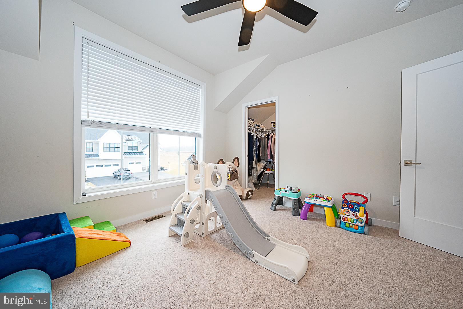 RESERVE AT CENTER SQUARE - Residential