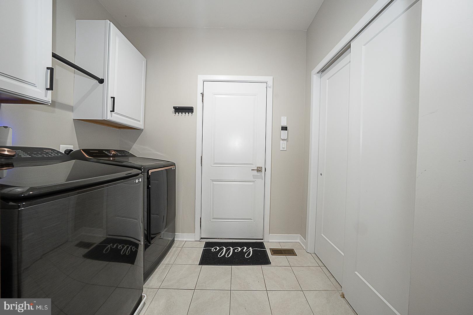 RESERVE AT CENTER SQUARE - Residential