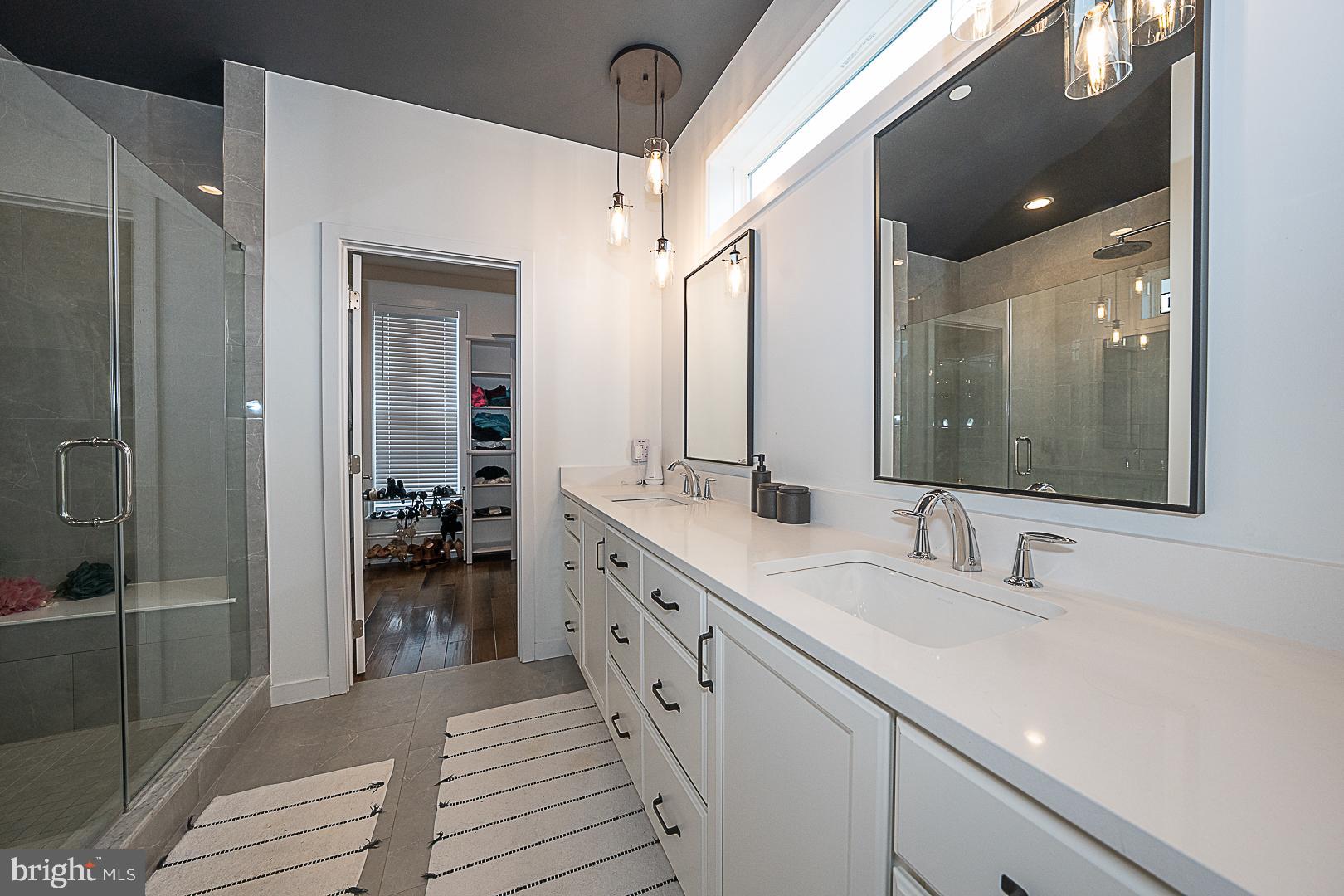 RESERVE AT CENTER SQUARE - Residential