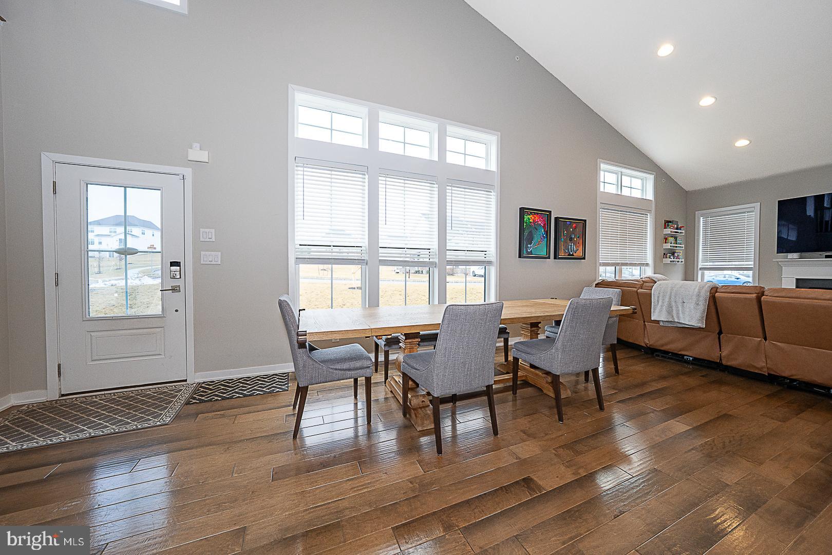 RESERVE AT CENTER SQUARE - Residential