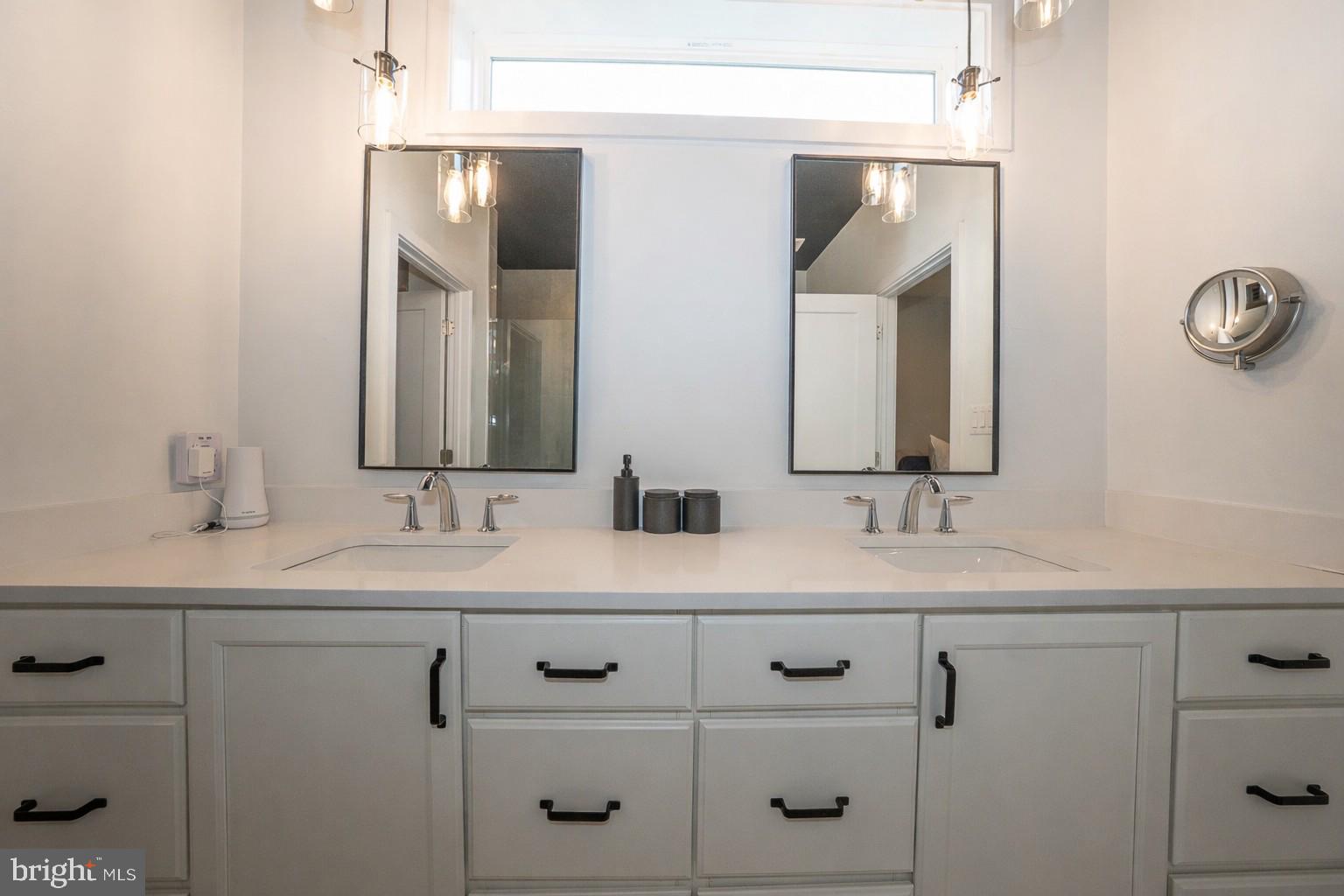 RESERVE AT CENTER SQUARE - Residential