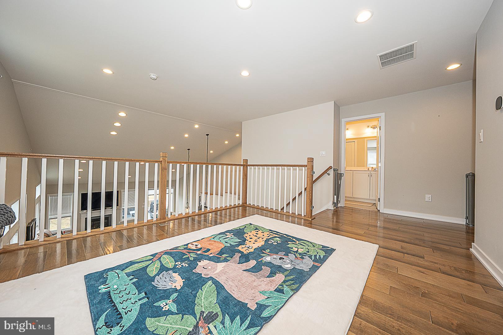 RESERVE AT CENTER SQUARE - Residential