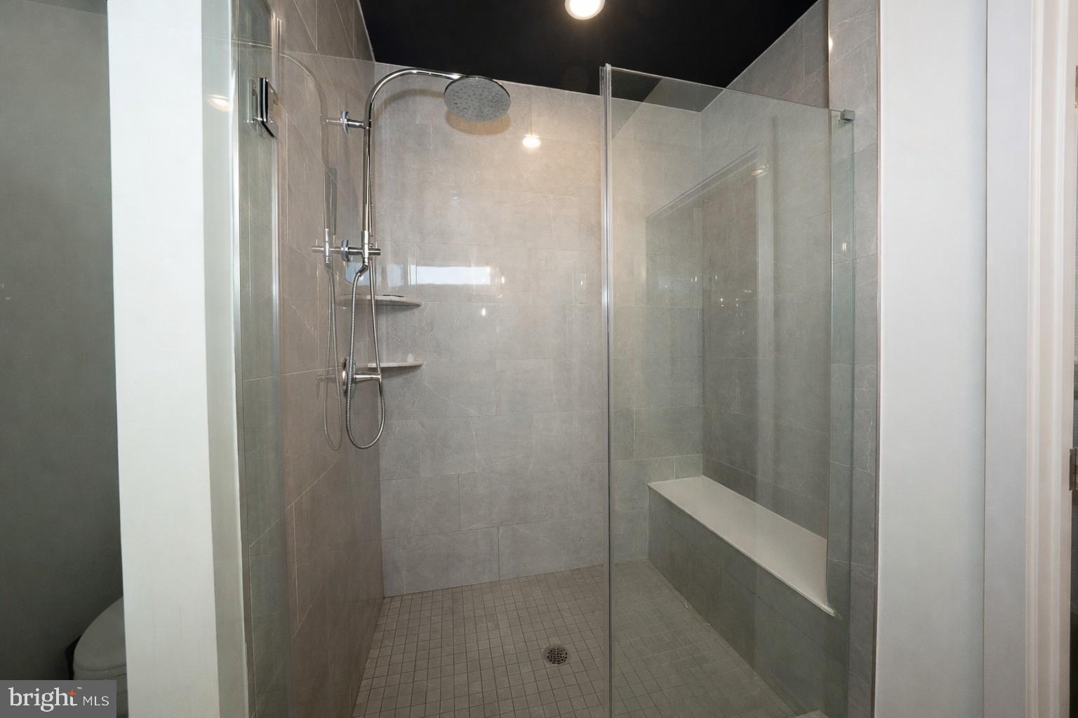 RESERVE AT CENTER SQUARE - Residential